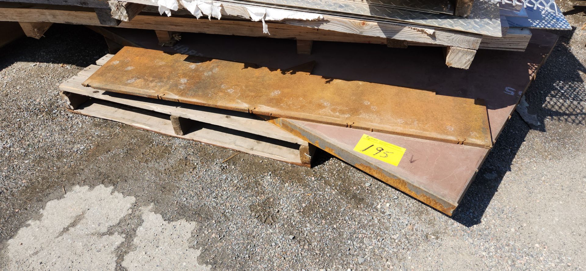 LOT OF ASST. SCRAP METAL, PLATE STEEL, OFFCUTS, SAW HORSES, I-BEAM, ETC. (NO STAINLESS) - Image 3 of 5