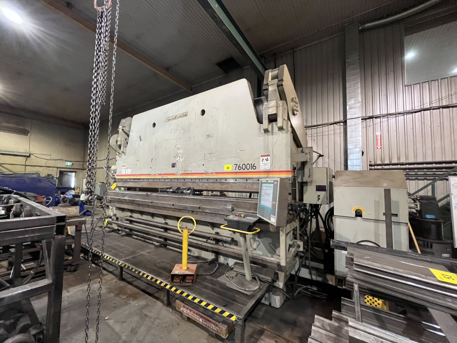 2010 ACCURPRESS 760016 CNC HYDRAULIC PRESS BRAKE WITH ACCURPRESS ETS 3000 CNC CONTROL, 600 TON X - Image 18 of 19