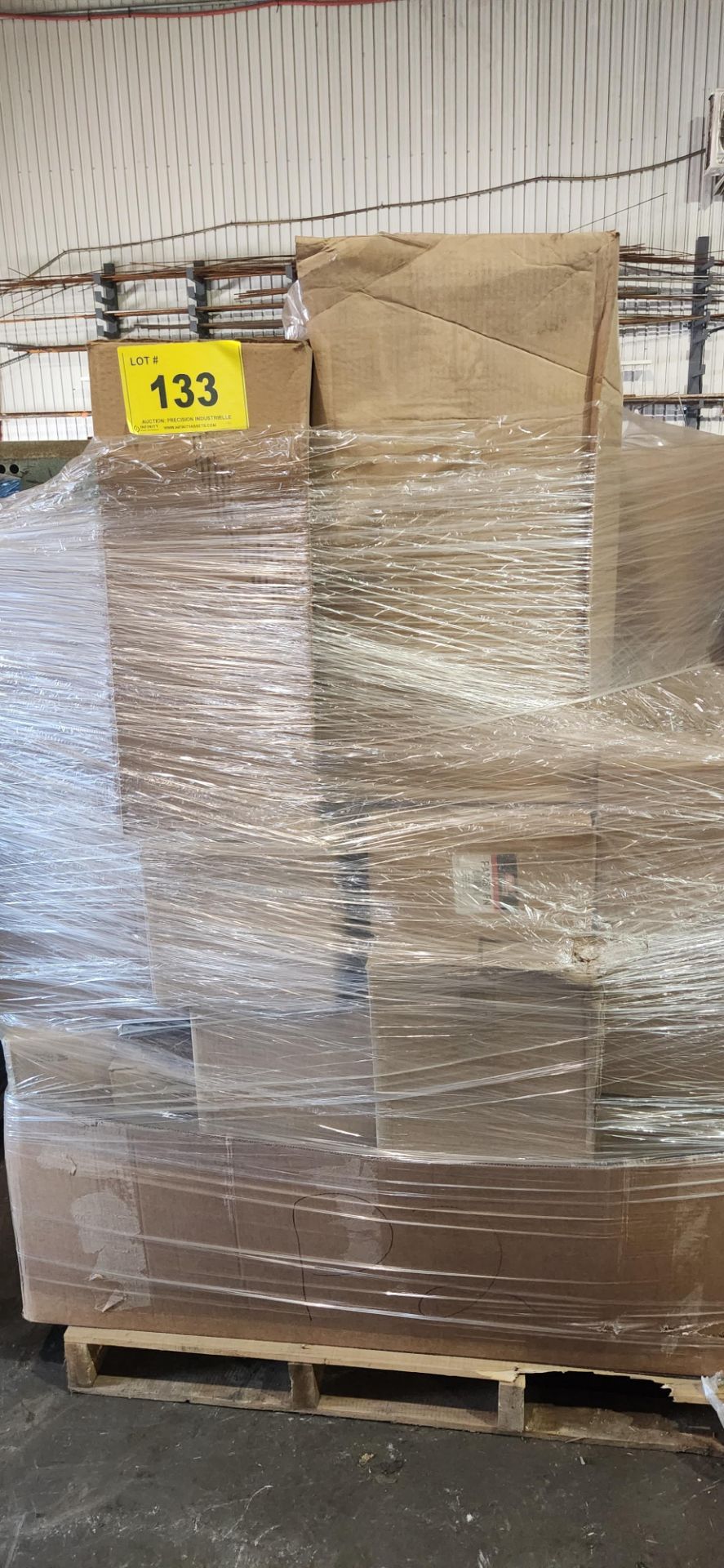 PALLET OF ASST. BALDWIN AIR FILTERS (SUBJECT TO BULK BID LOT 131)