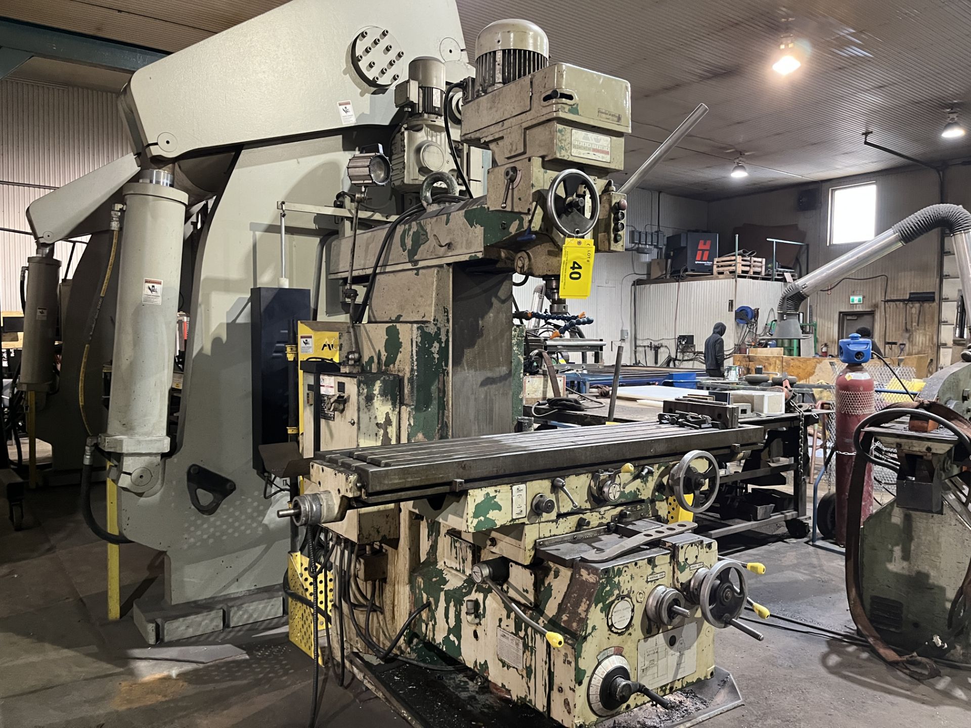 KLOCKNER-MOELLER VERTICAL MILLING MACHINE, 5HP, 60 - 2,250 RPM, 13" X 63" TABLE, 115 / 460V (NO - Image 2 of 8