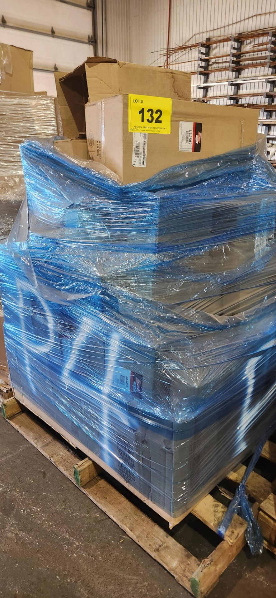 PALLET OF ASST. BALDWIN AIR FILTERS (SUBJECT TO BULK BID LOT 131)