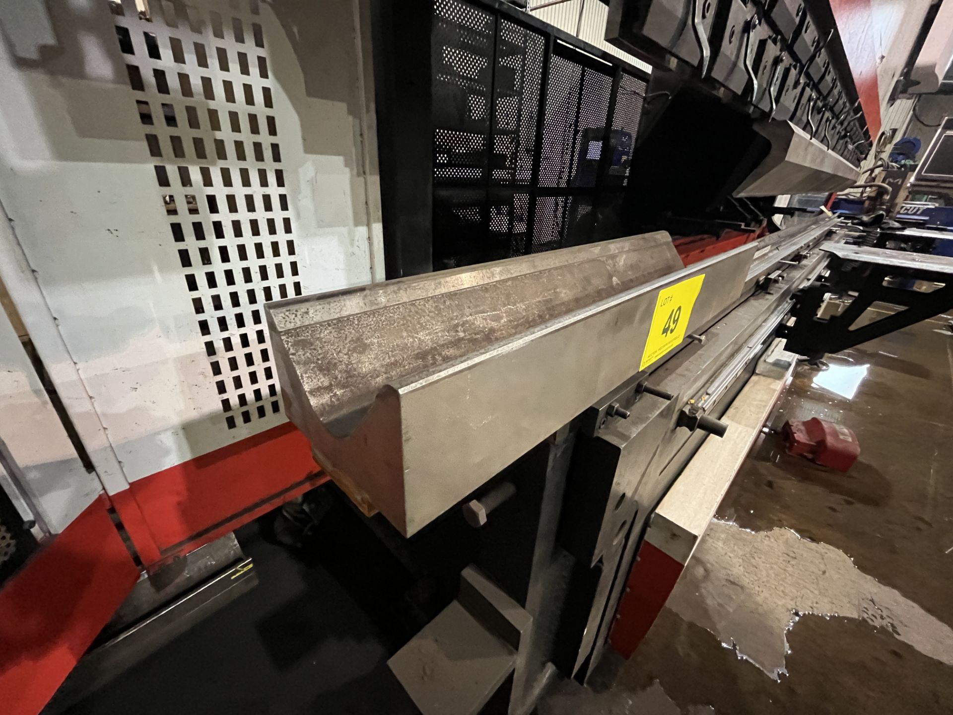 LOT OF (5) APPROX. 33"L LOWER PRESS BRAKE DIES, 165" TOTAL LENGTH (13'9"), APPROX. 7-1/4"W, 5" DEEP