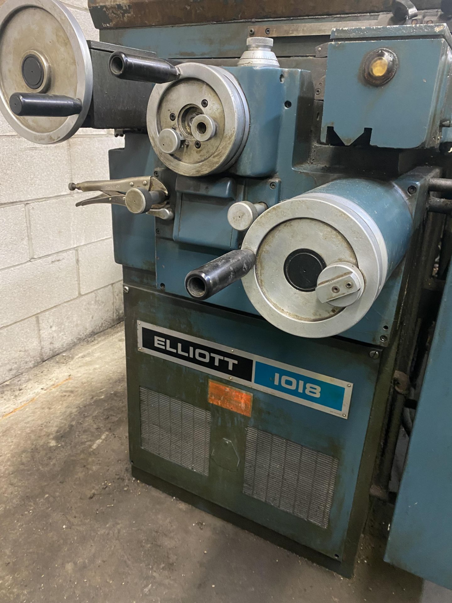 ELLIOTT 1018 PRECISION TOOLROOM GRINDER, 10” X 18” MAGNETIC CHUCK - Image 8 of 13