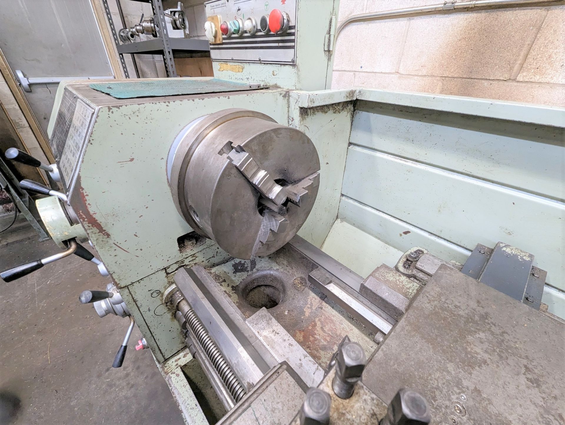 TAKANG TK 380XL ENGINE LATHE, 9” 3-JAW CHUCK, 18” SWING, 72” BED, 2.25” BORE, TAILSTOCK, TOOL - Image 4 of 18