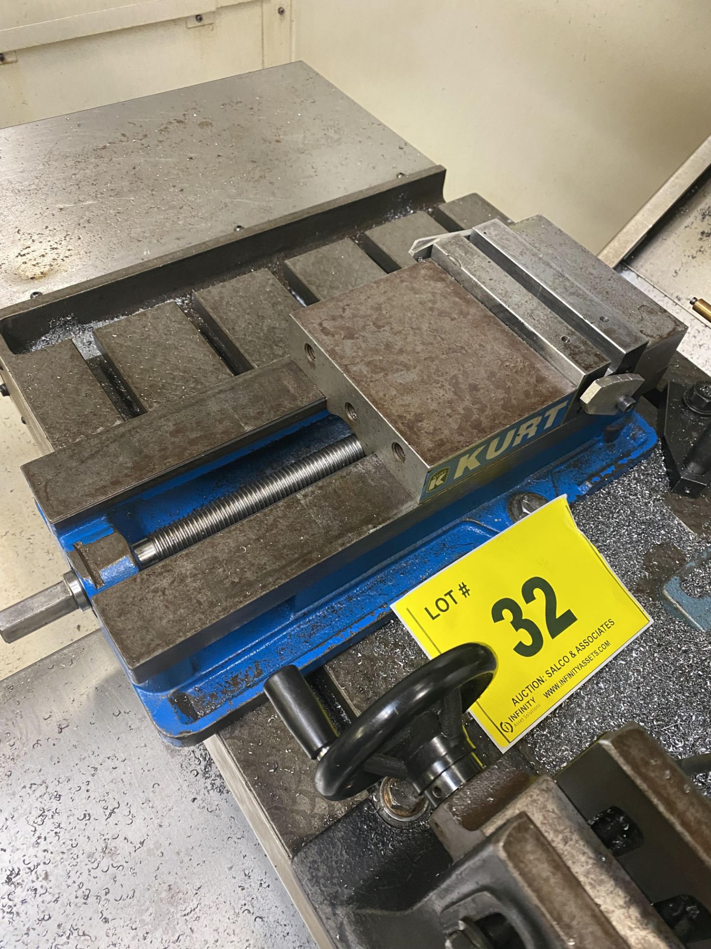 KURT 6" MACHINE VISE