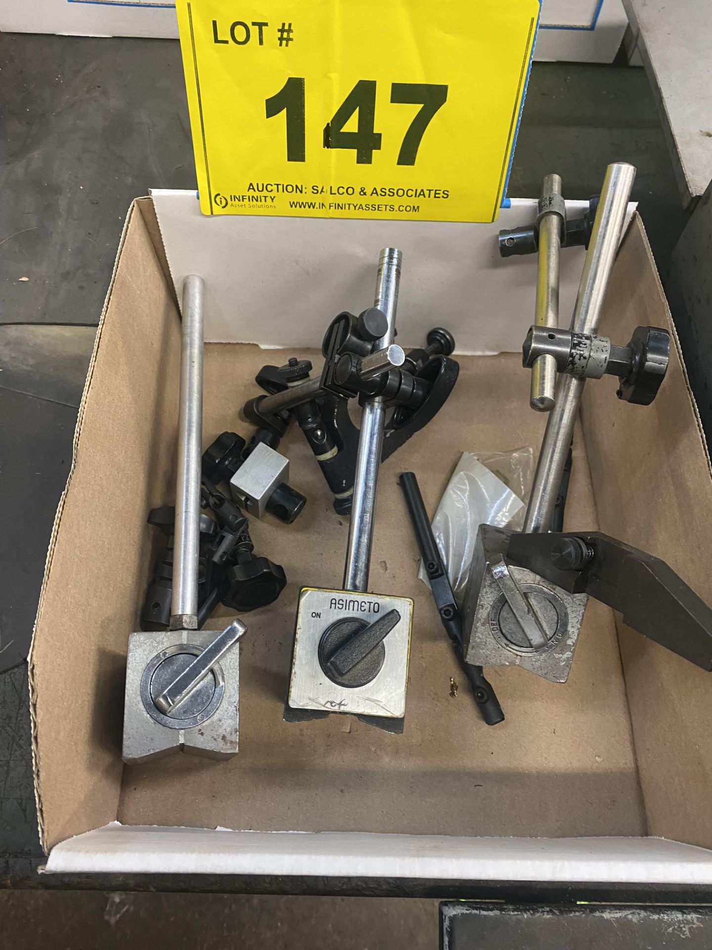 LOT MAGNETIC INDICATOR STANDS