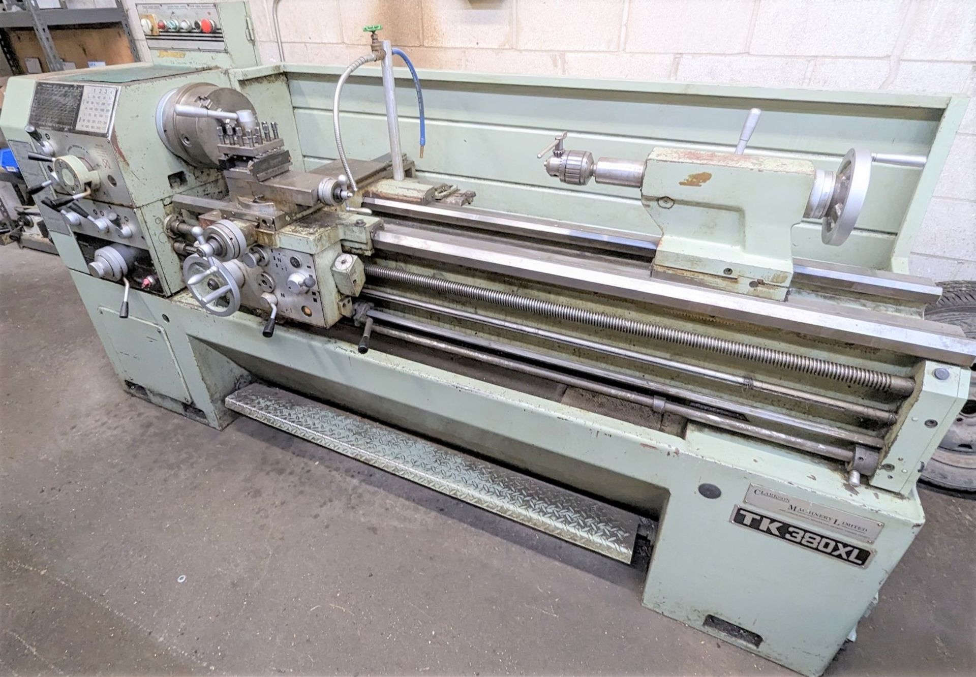 TAKANG TK 380XL ENGINE LATHE, 9” 3-JAW CHUCK, 18” SWING, 72” BED, 2.25” BORE, TAILSTOCK, TOOL - Image 2 of 18
