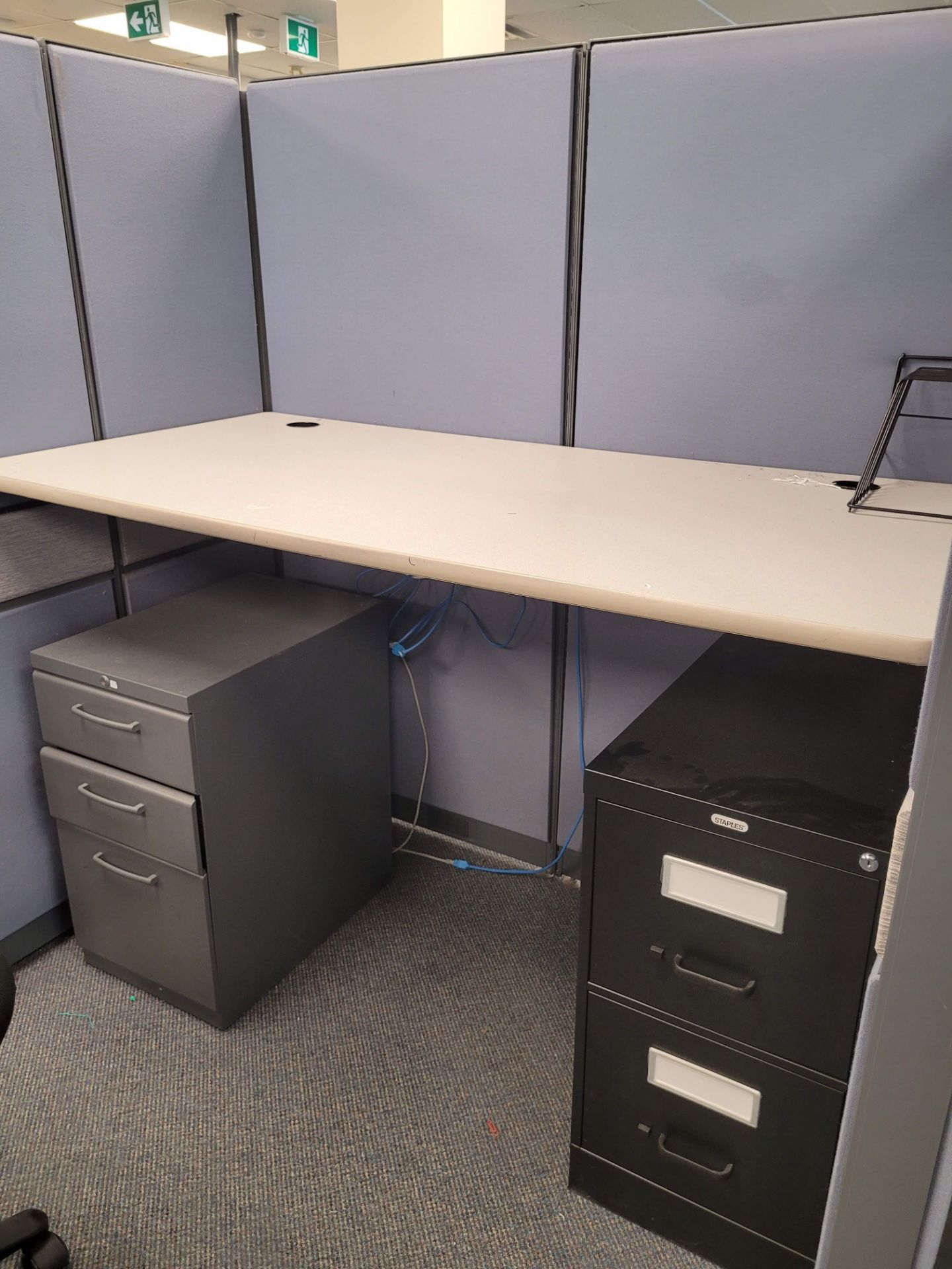 LOT - 4 STATION TEKNION CUBICLE - (NO CHAIRS, NO CONTENTS) - Image 3 of 3