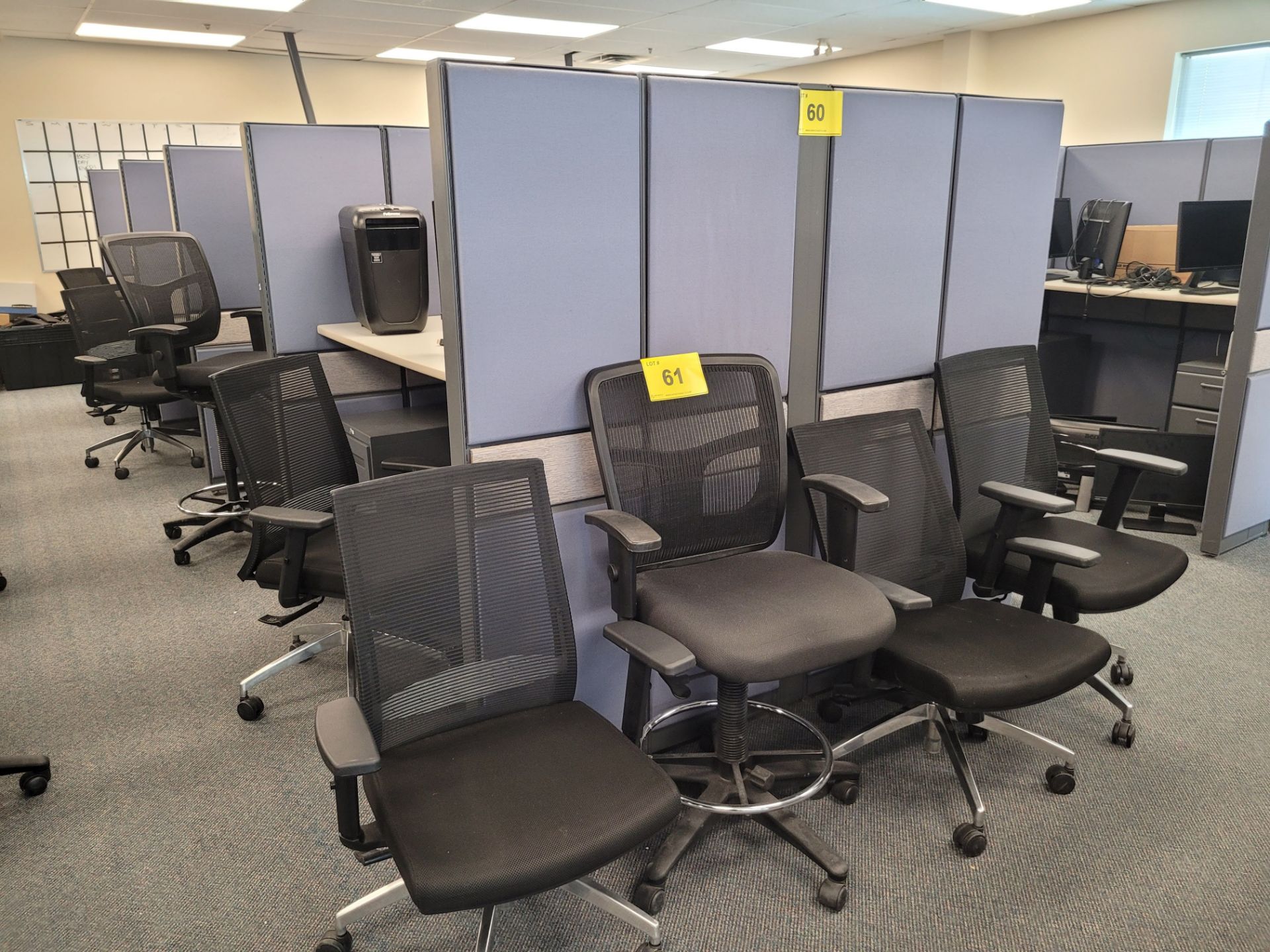 LOT - 8 STATION TEKNION CUBICLE - (NO CHAIRS, NO CONTENTS)