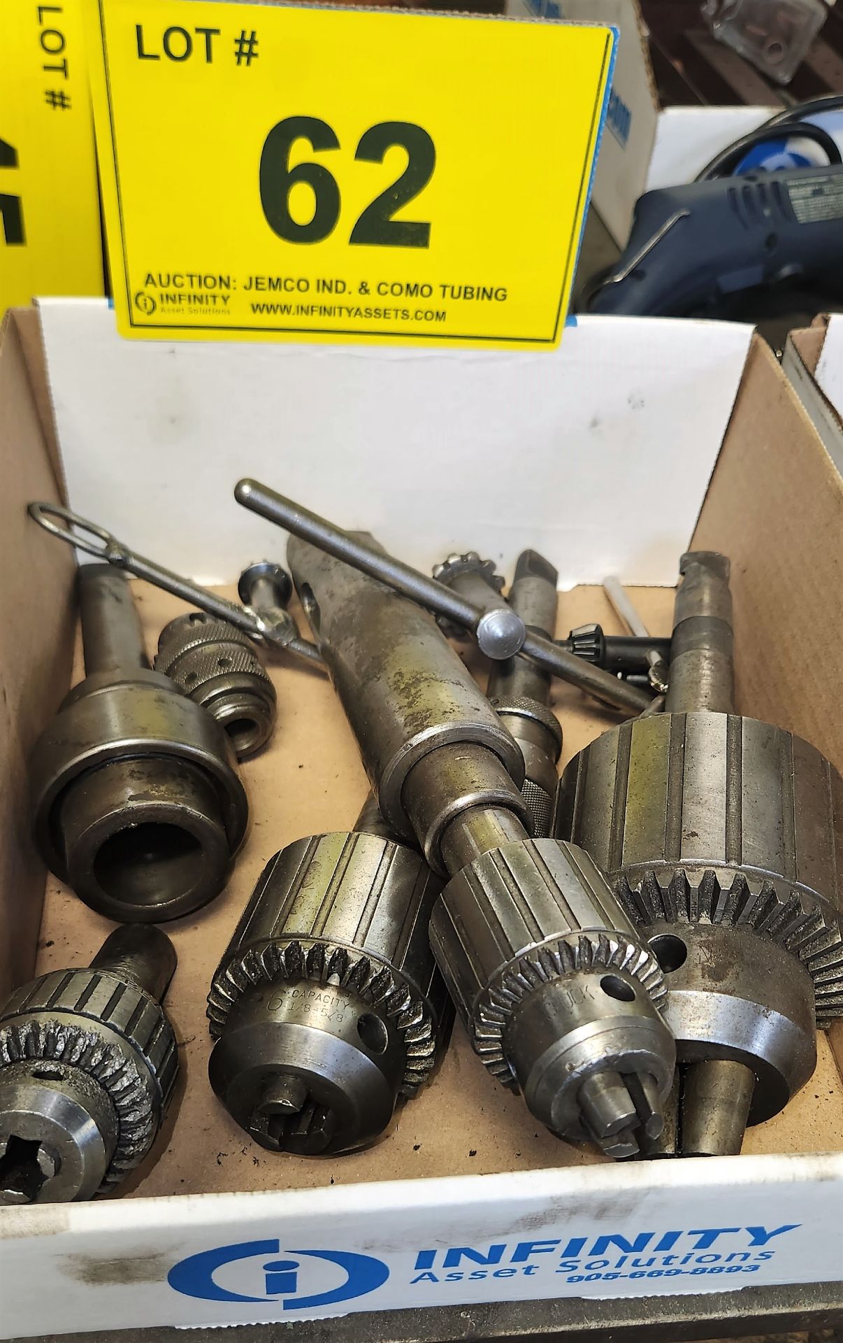 LOT - DRILL CHUCK (1 BOX)