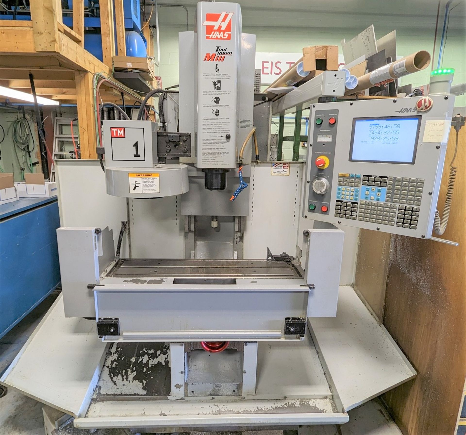 2006 HAAS TM-1 CNC TOOL ROOM MILL, CNC CONTROL, CAT40, CHIP GUARD SYSTEM, COOLANT PUMP, RIGID