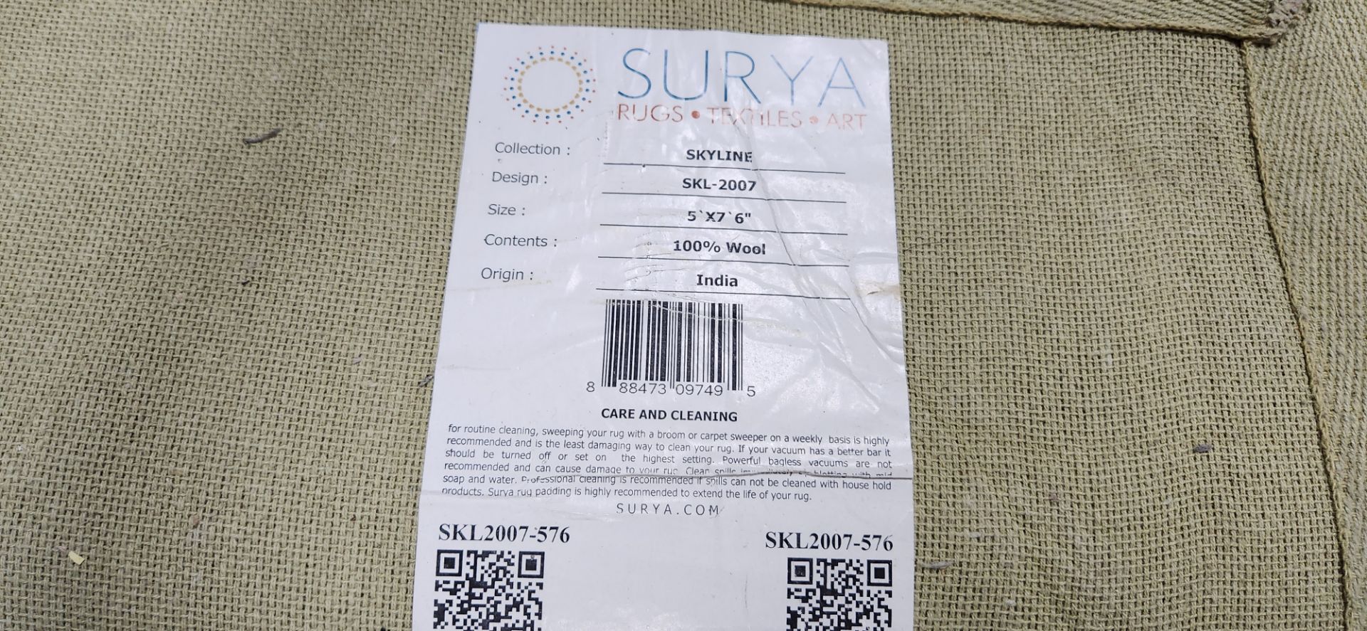 SURYA SKYLINE SKL-2007 5' X 7'6" 100% WOOL RUG, MADE IN INDIA - Image 2 of 2