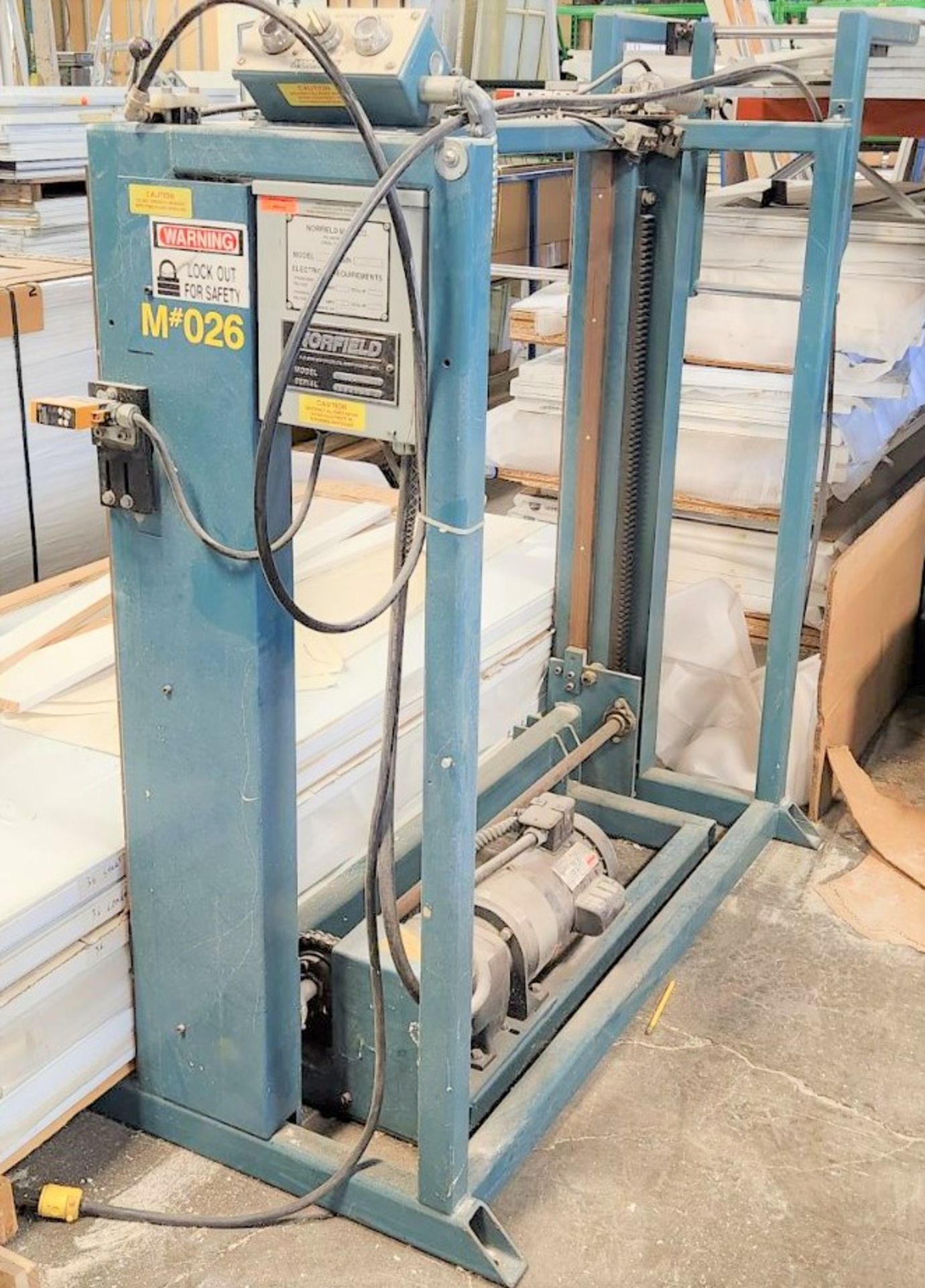 NORFIELD MFG. CO. 4200 DOOR LOADING MACHINE, S/N LM4264