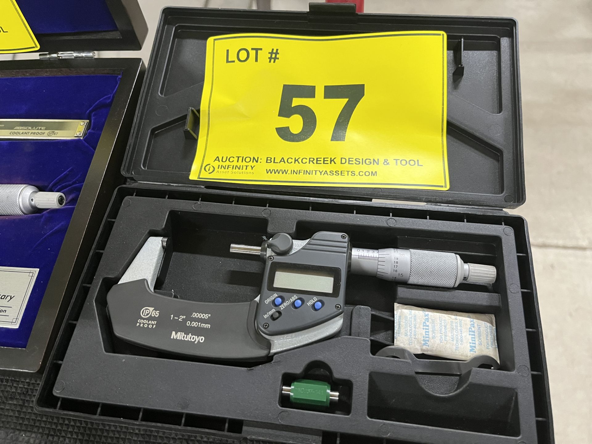 MITUTOYO 1-2" DIGITAL MICROMETER KIT