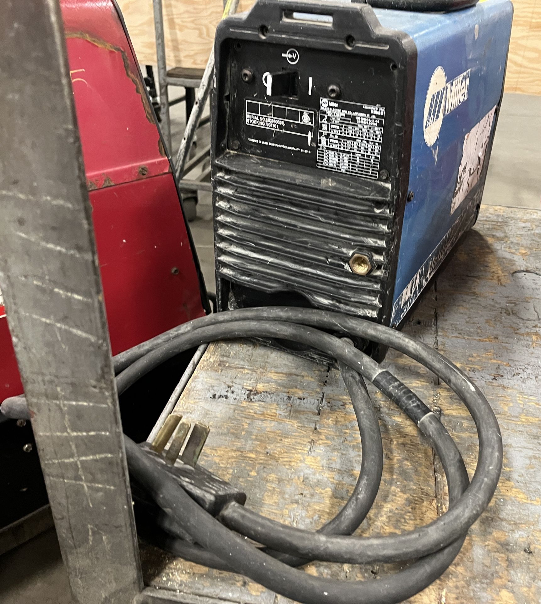 MILLER MAXSTAR 200 WELDER, S/N: M028002BL - Image 3 of 4