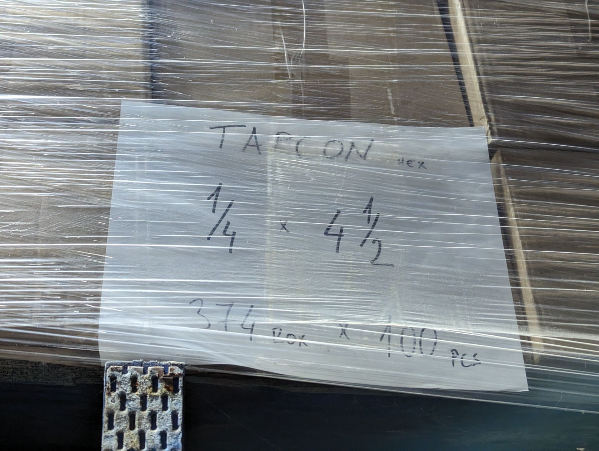 PALLET OF APPROX. (374) BOXES OF TAPCON 1/4 X 4-1/2 SCREWS - Bild 2 aus 2