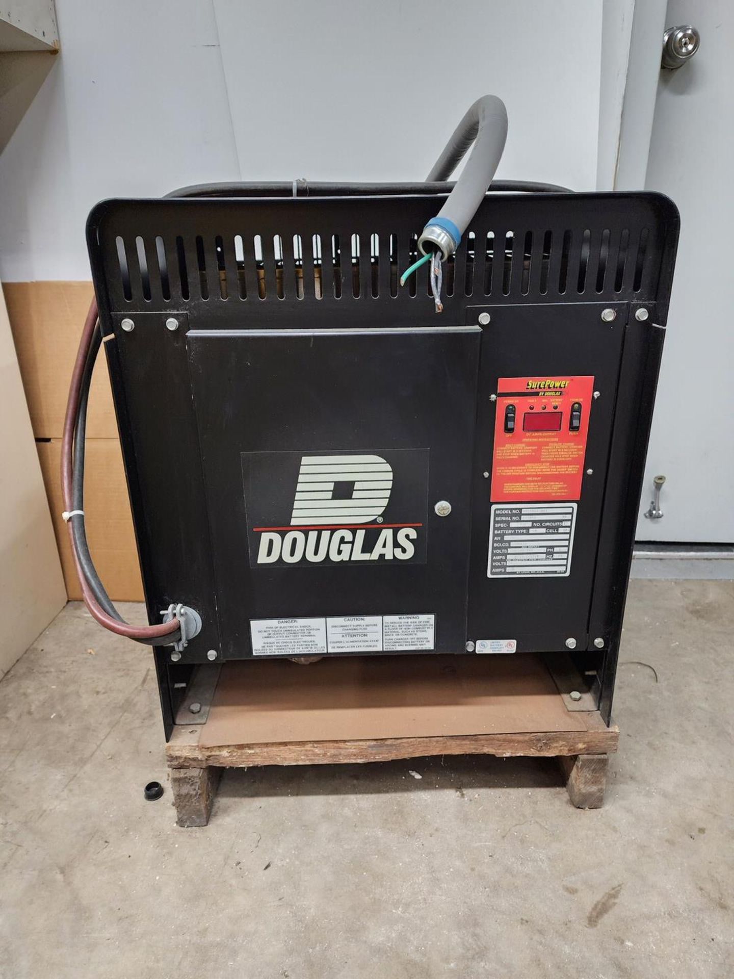 Douglas DBS1B12-865 Forklift Battery (Parts Only) 208/240/480V, 1PH, 60HZ, 23.1/20.1/10.0A