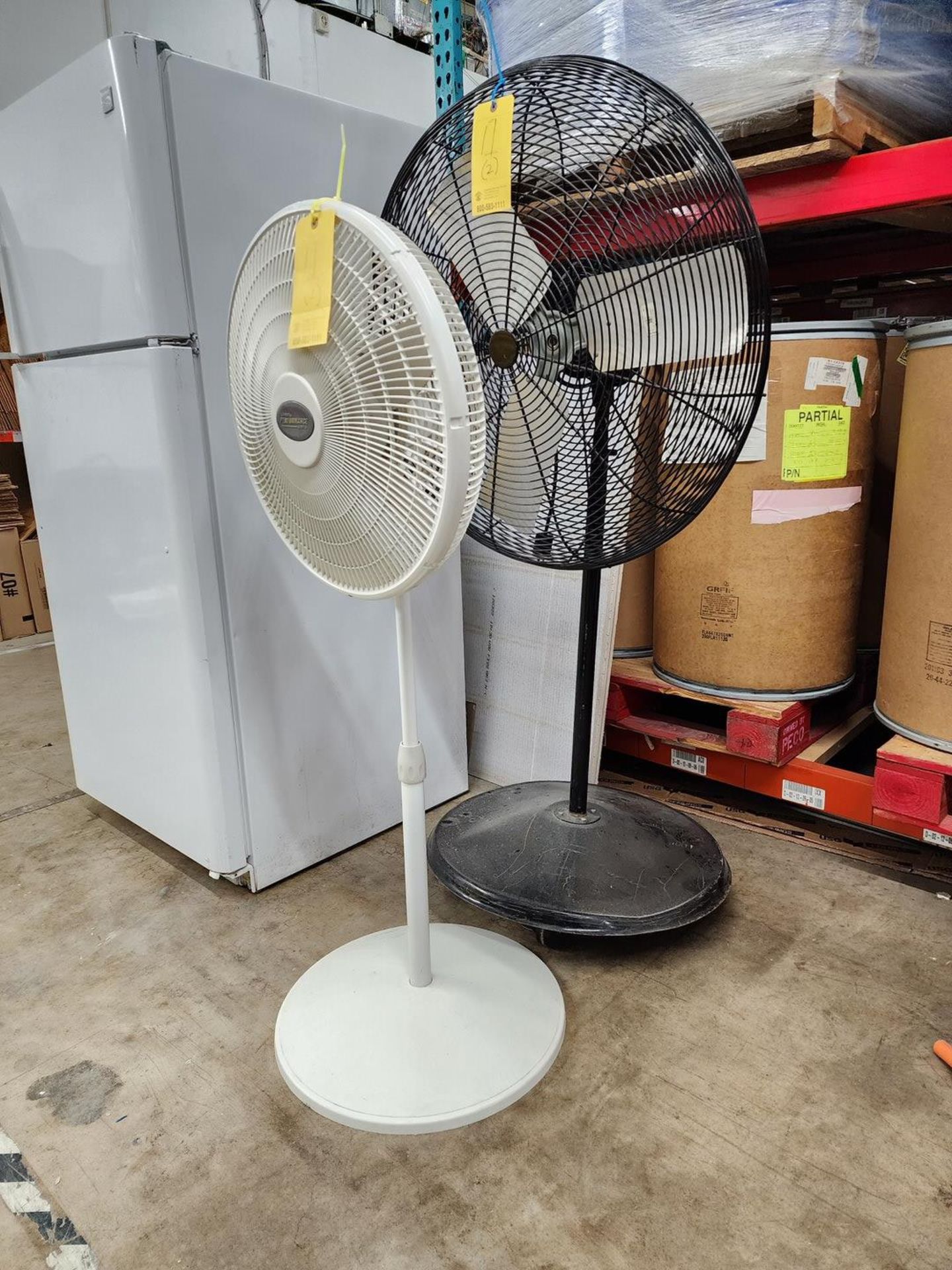 (2) Assorted Pedestal Fans (1) 30" & Other - Image 2 of 4