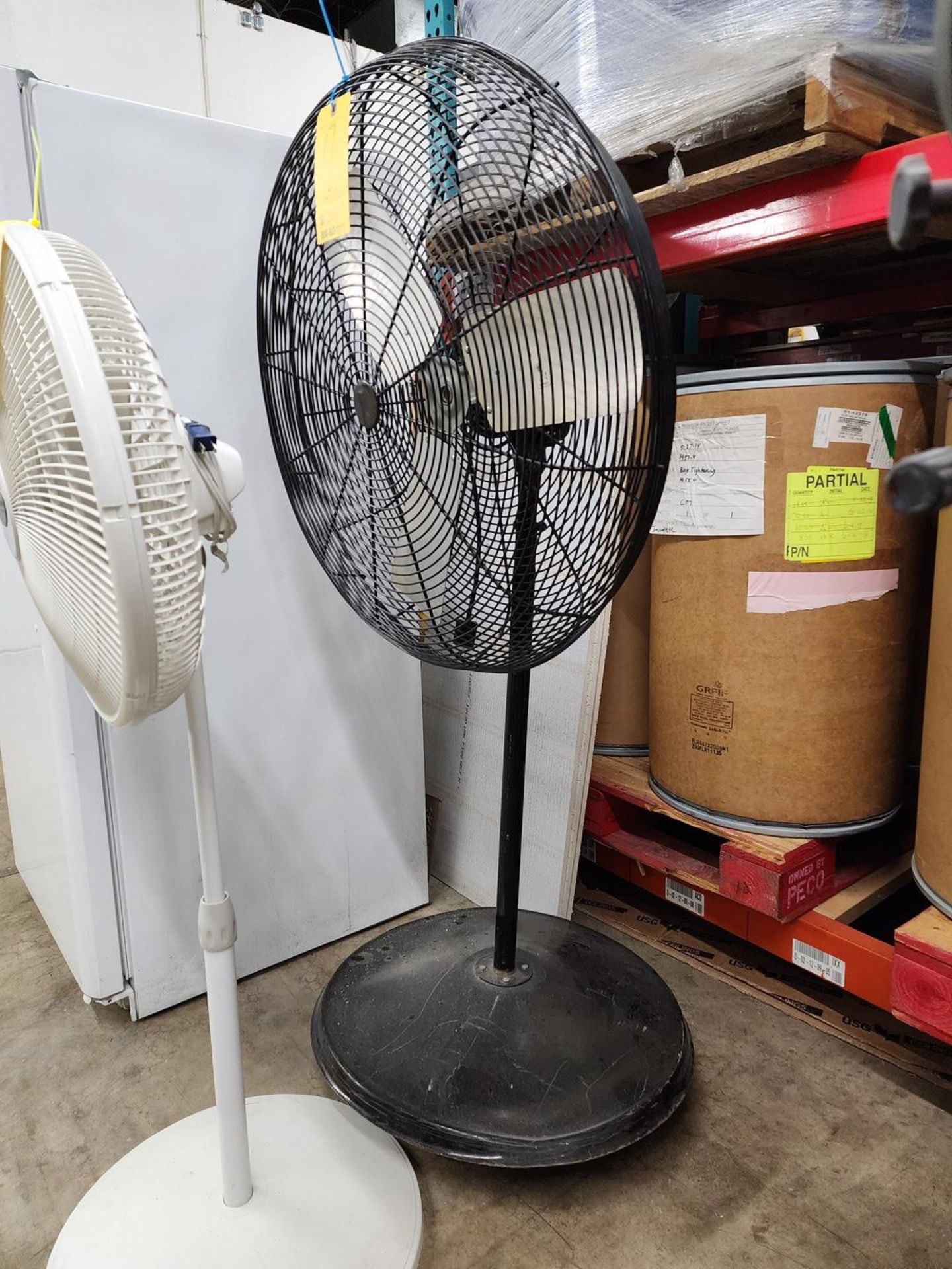 (2) Assorted Pedestal Fans (1) 30" & Other - Image 3 of 4