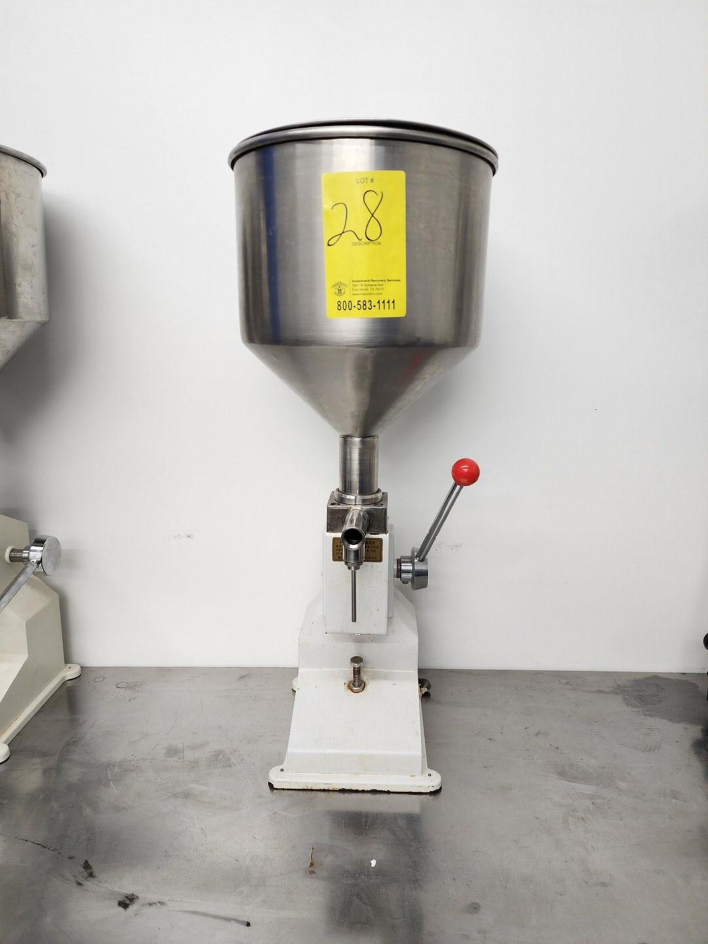 S/S Adjustable Manual Liquid Filling Machine