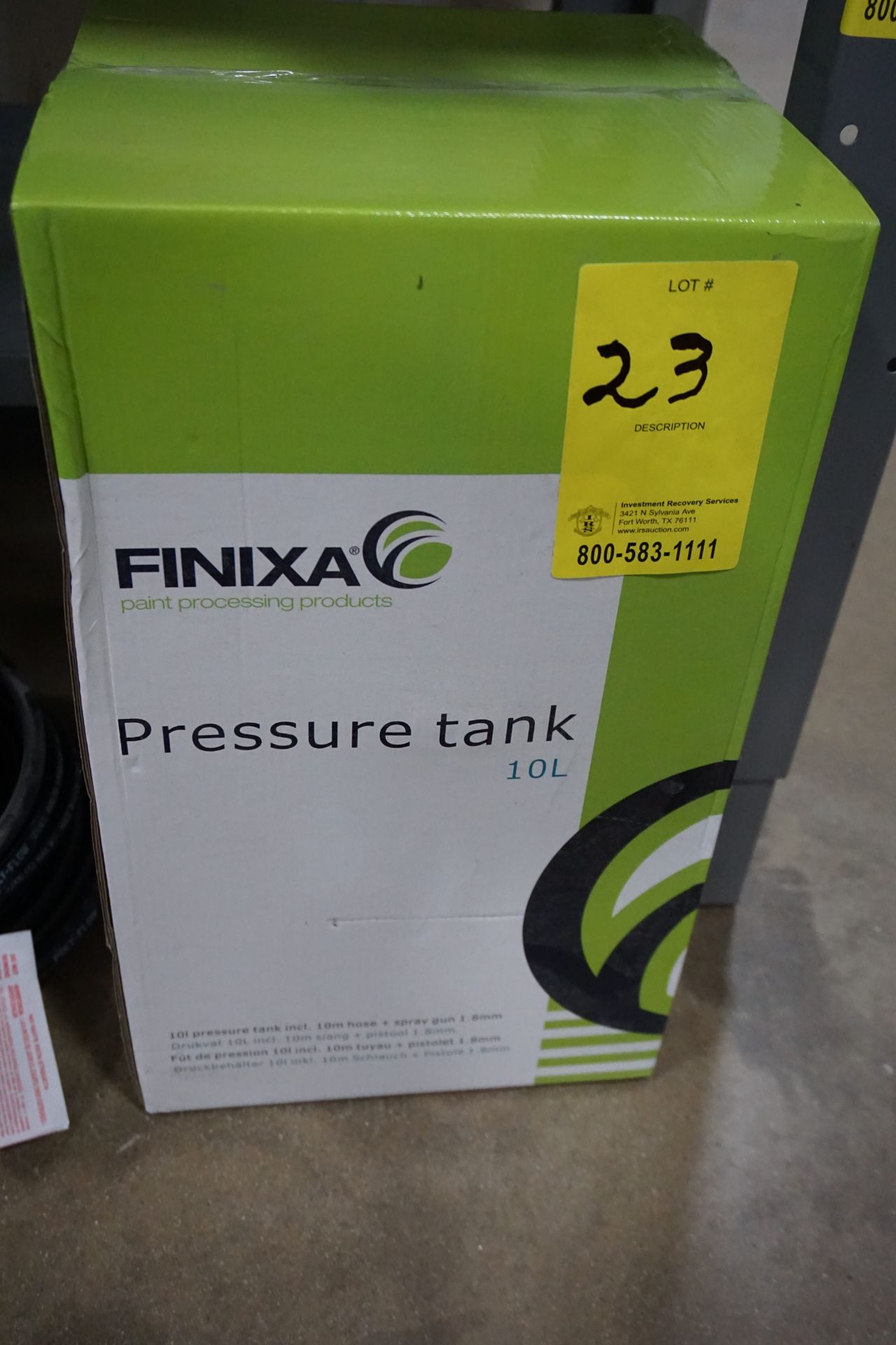 NEW FINIXA PAINT PRESSURE #10L (3) ROLLS, 1/4" ID PAINT SPRAYER HOSE, 5,000 PSI, (3) PAINT SUITES