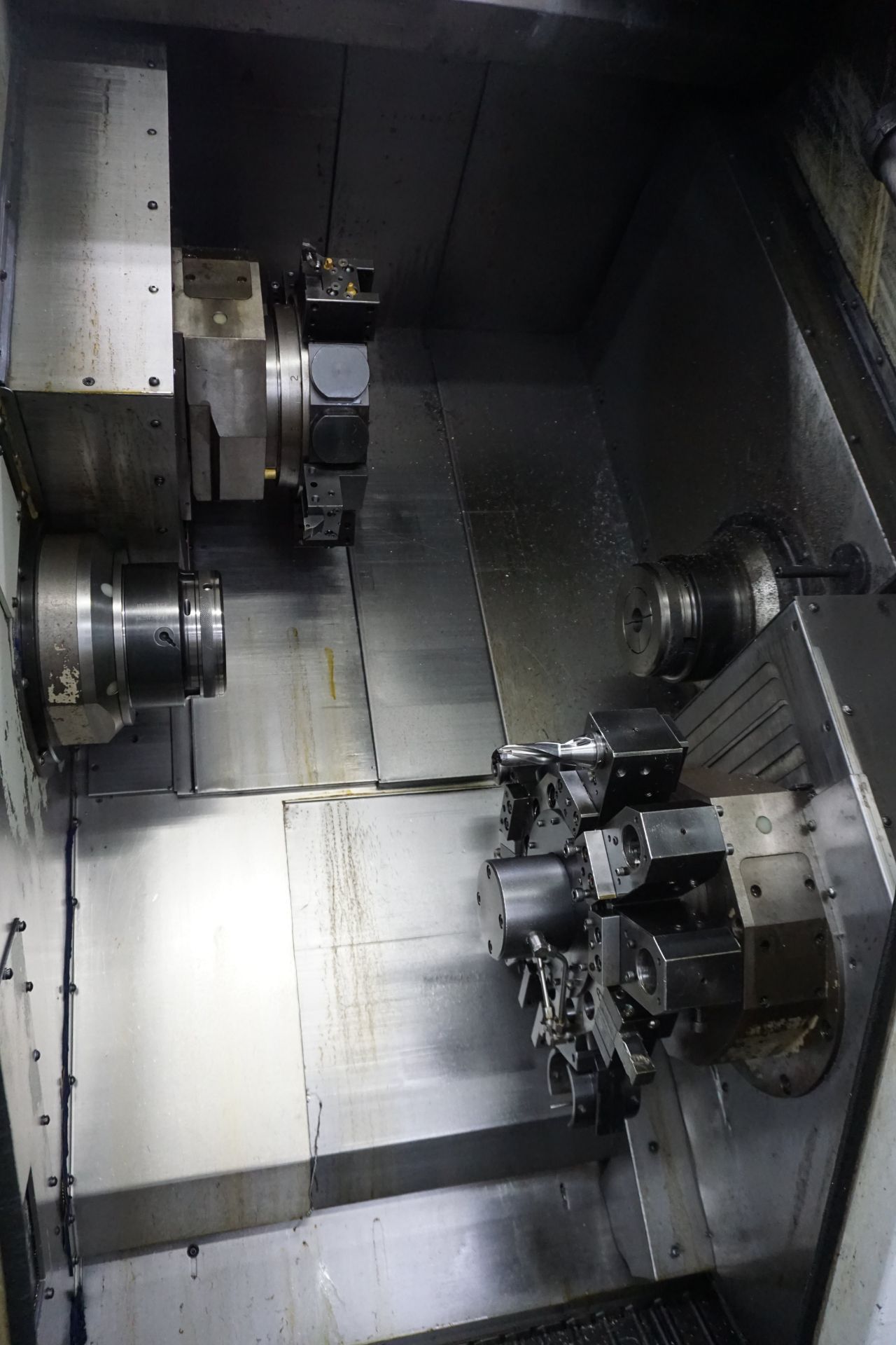 HARDINGE QUEST TWIN TURN 65 CNC LATHE, MDL: TT65, TWIN 12 POSITION TURRENTS, GE FANUC SERIES 18I- - Image 5 of 18