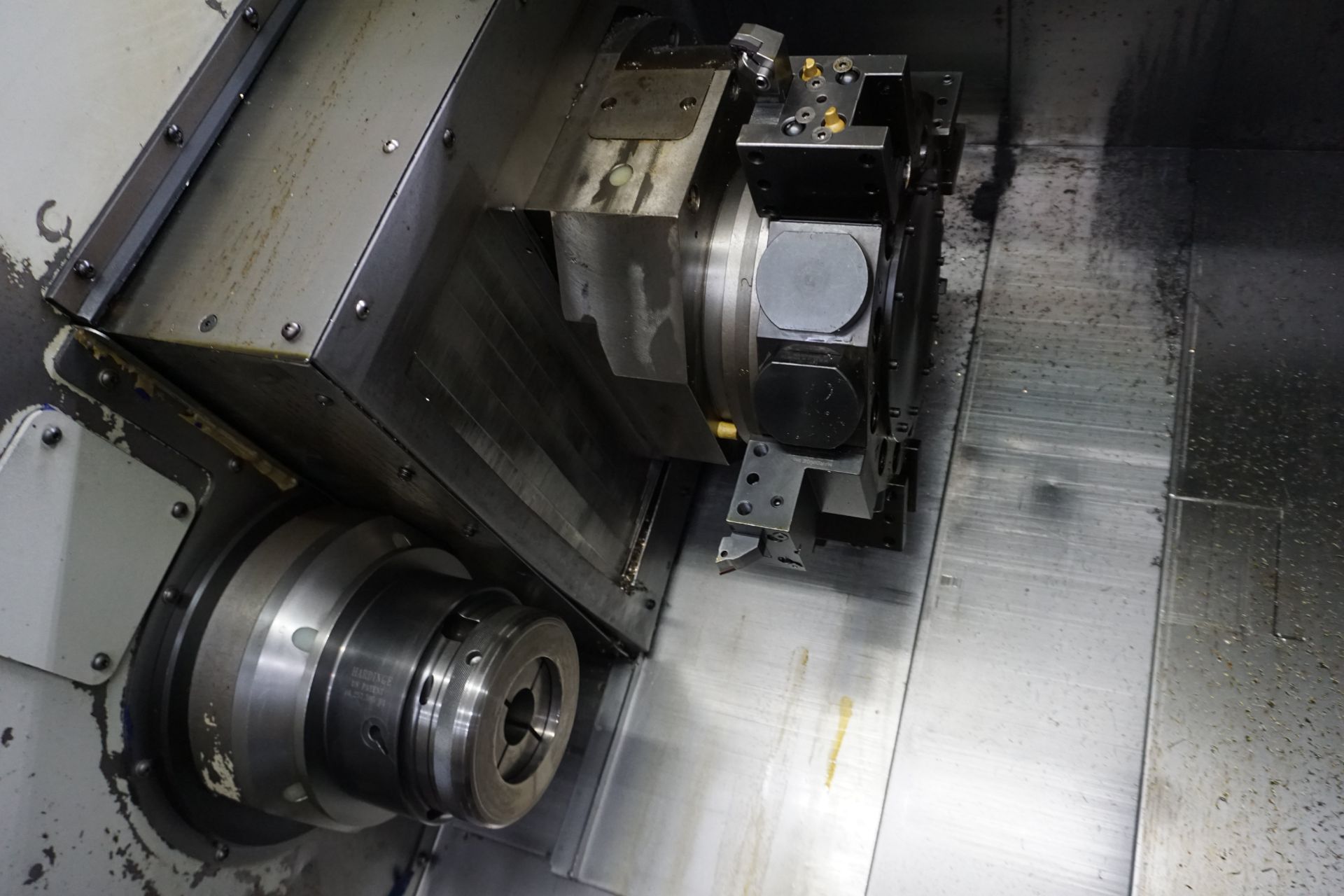 HARDINGE QUEST TWIN TURN 65 CNC LATHE, MDL: TT65, TWIN 12 POSITION TURRENTS, GE FANUC SERIES 18I- - Image 7 of 18