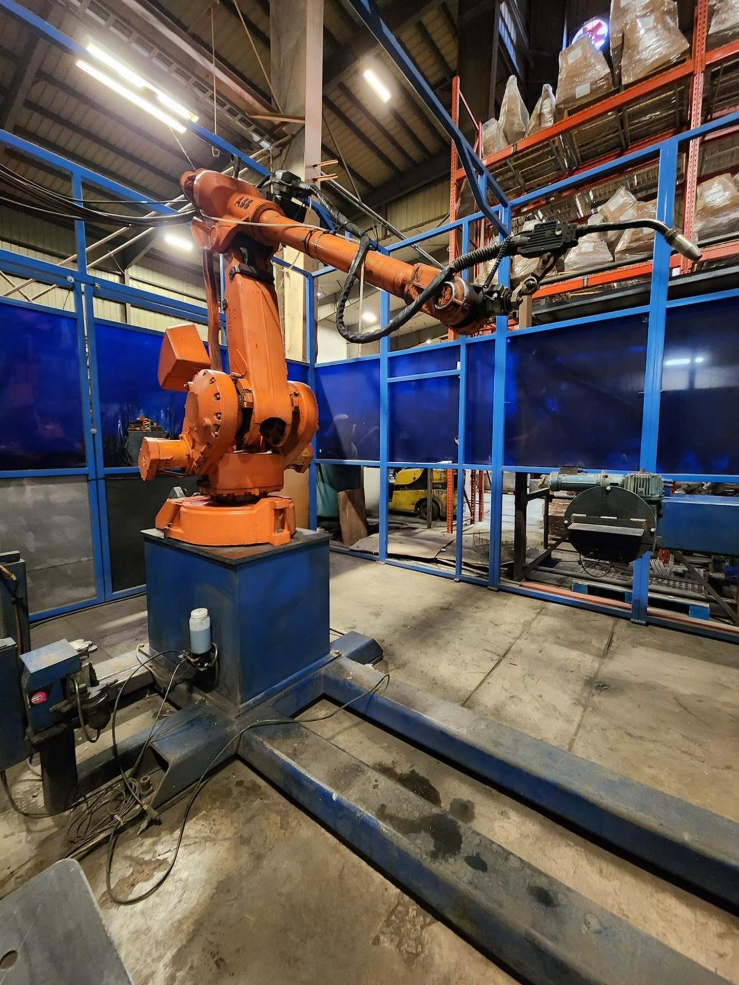 ABB IRB4400M98A Welding Robot 475V, 3PH, 50/60HZ7.2Kva, Net Wt: 250kg, Robotversion: IRB4400/L/10; - Image 12 of 42