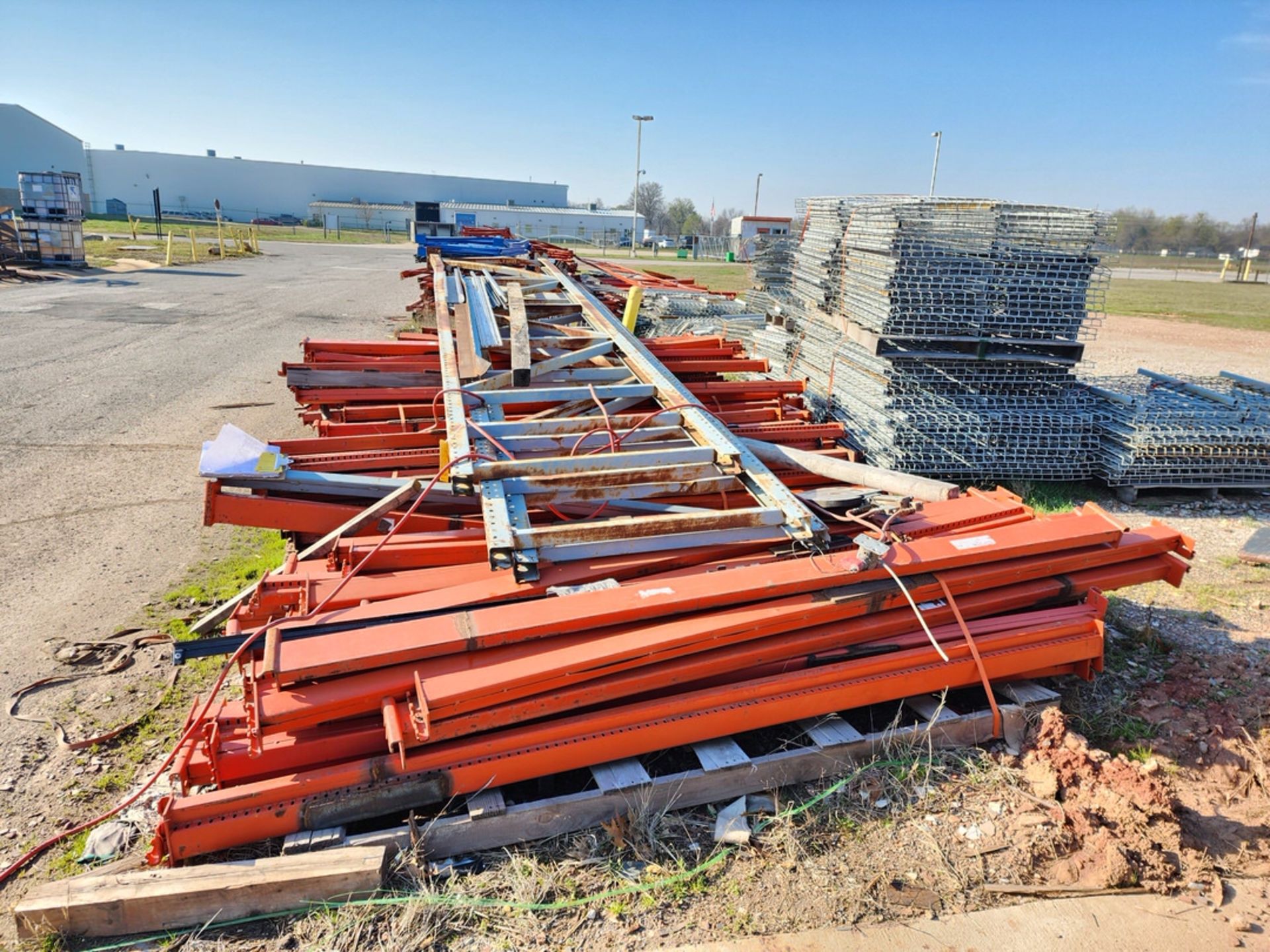 Assorted Pallet Racks Approx. (35) Uprights, Range: Up To 22'H x 48"; Approx. (200+) Crossbeams, - Image 15 of 19