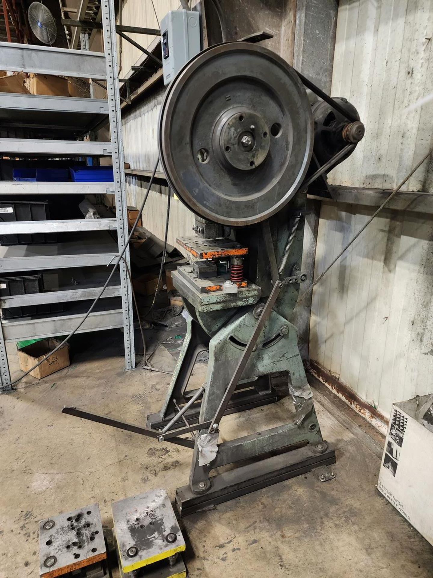 Habir 10 Ton Punch Press W/ (2) Dies - Image 4 of 12