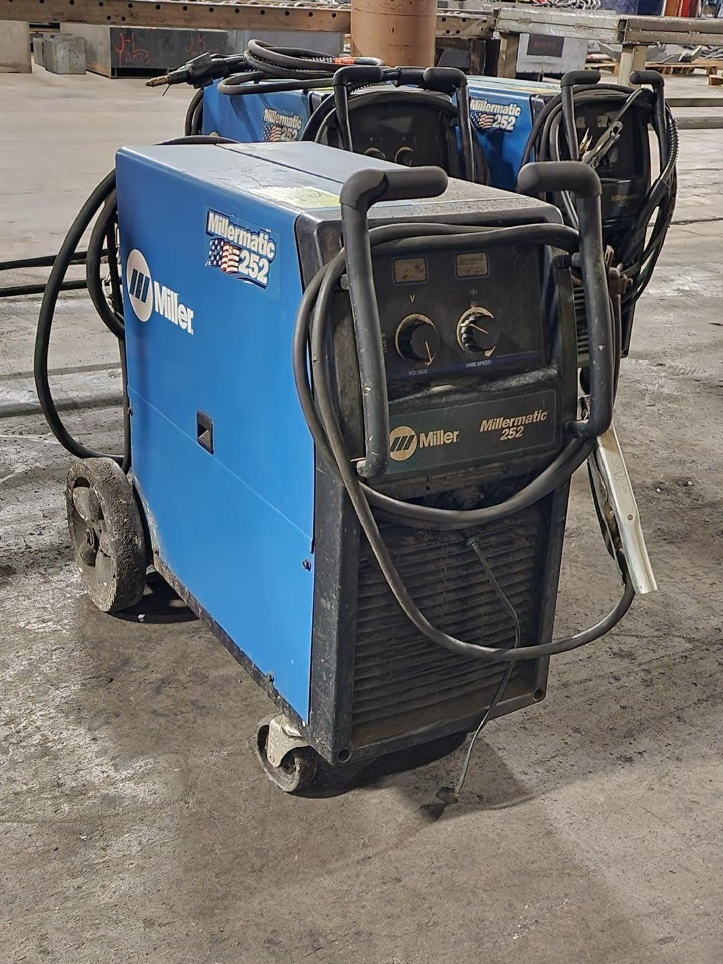 Miller Millermatic 252 Mig Welder 230/460/575V, 1PH, 60HZ - Image 3 of 4