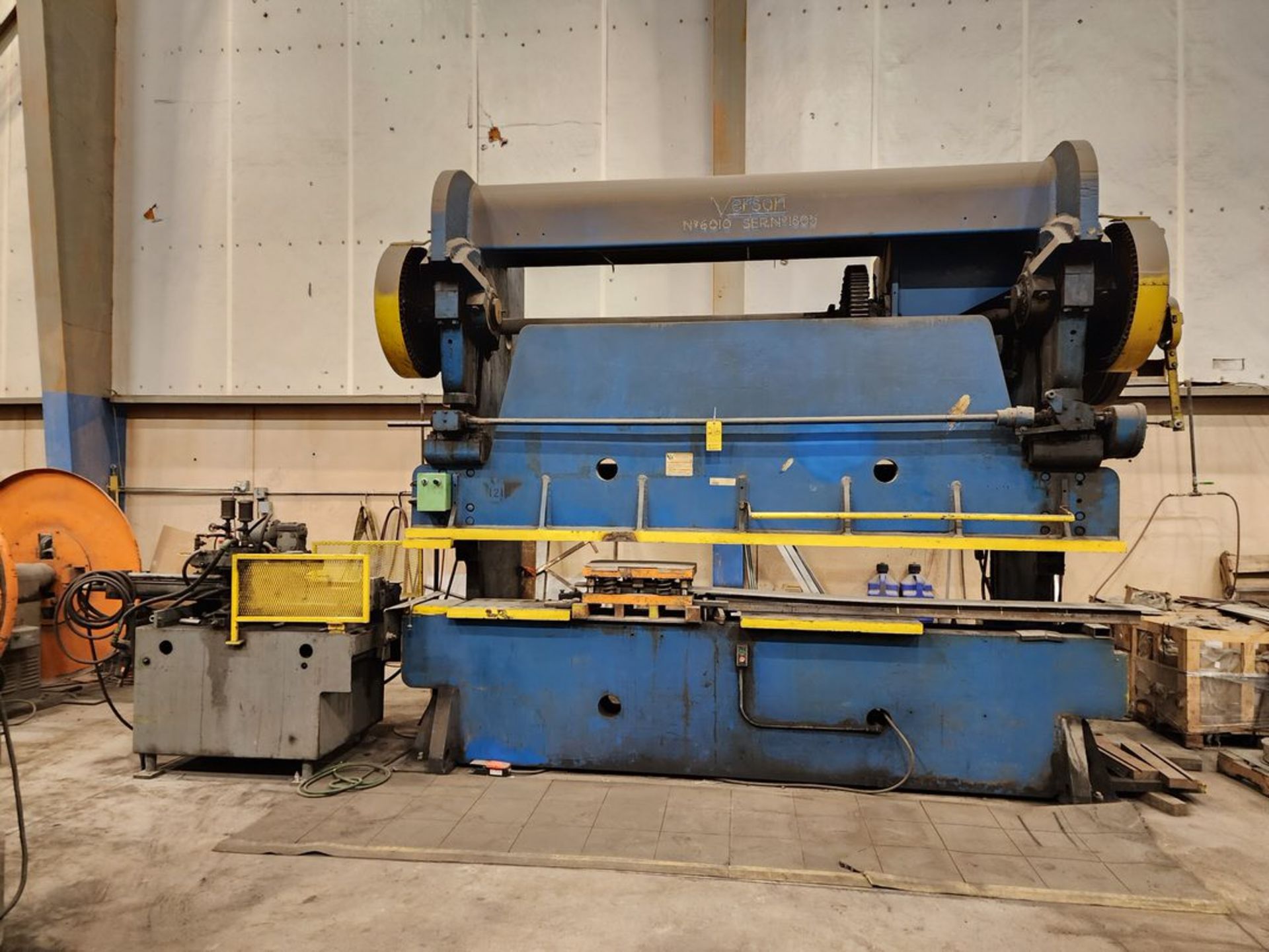 Verson 6010 60Ton Punch Press 10' Bed, W/ Foot Control, W/ Coil, W/ Stl. Plates; (No Tag); To