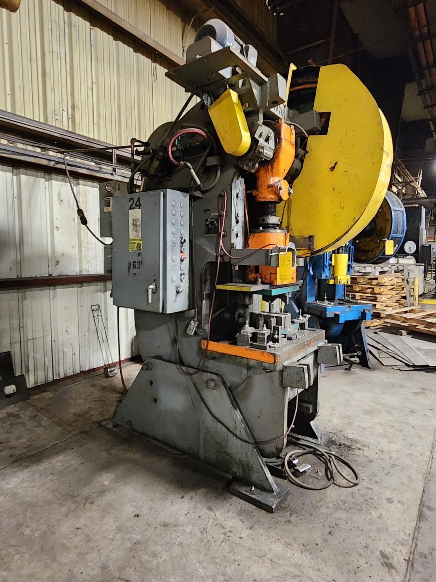 Warco Warco 75 75 Ton Punch Press 5" Stroke, 45 Stroke/Min, 16" Shut Height, 3" Slide Adjustment - Image 4 of 13