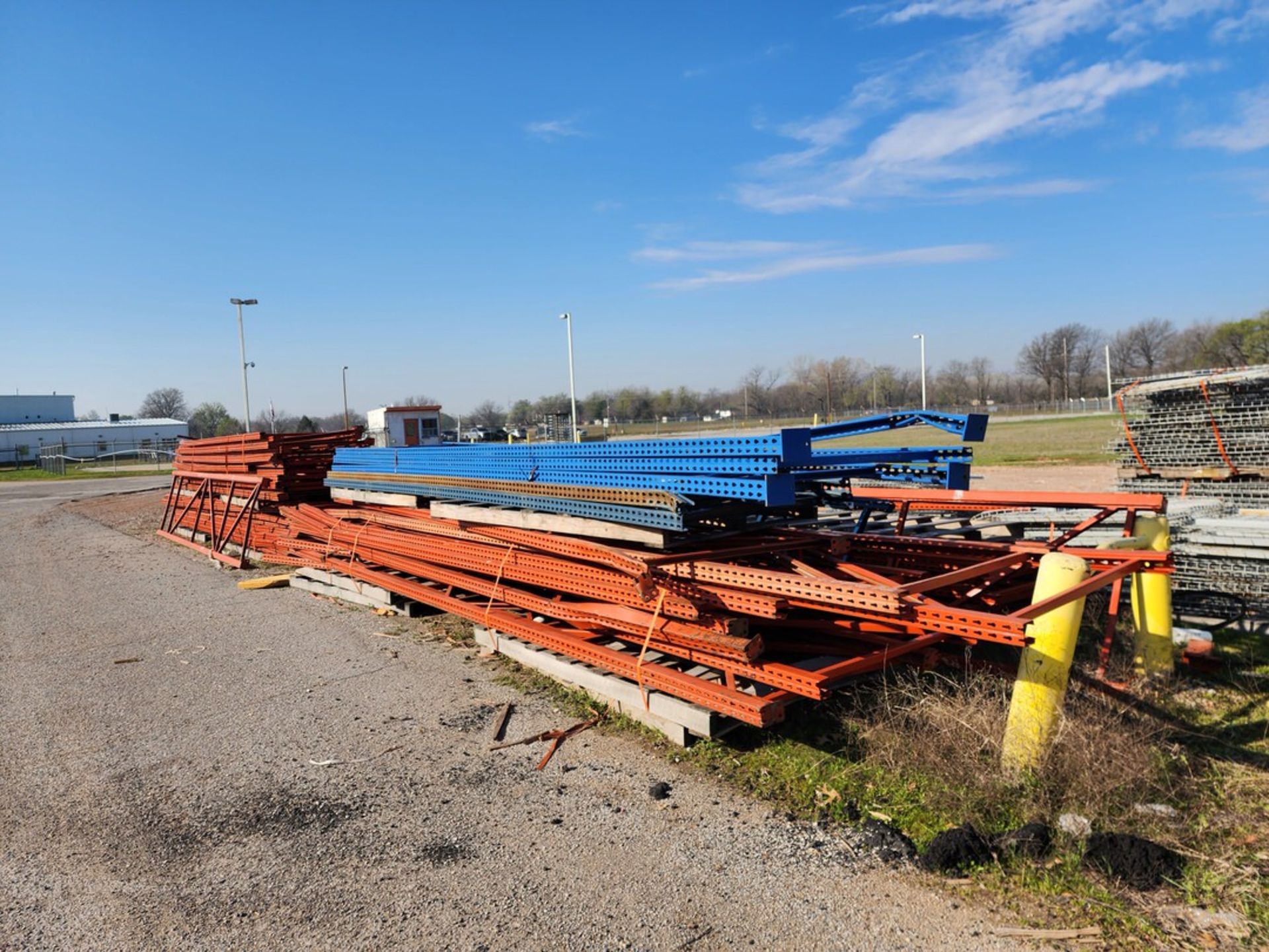 Assorted Pallet Racks Approx. (35) Uprights, Range: Up To 22'H x 48"; Approx. (200+) Crossbeams, - Image 19 of 19