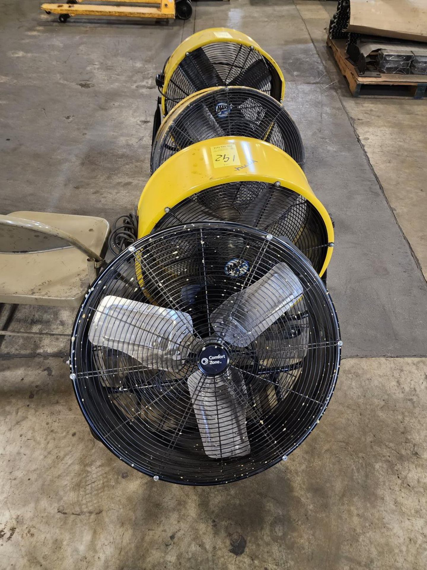 (4) 24" Drum Fans W/ (5) Chairs - Image 3 of 7