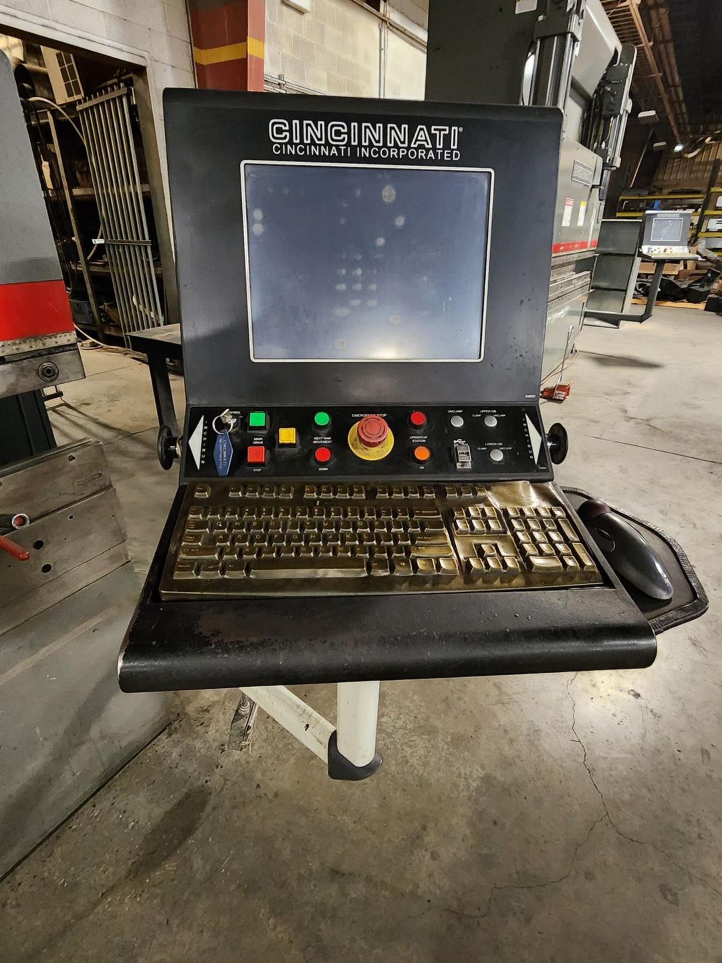 2014 Cincinnati 90 Ton x 10' Press Brake w/ CNC Backgauge - Image 6 of 10