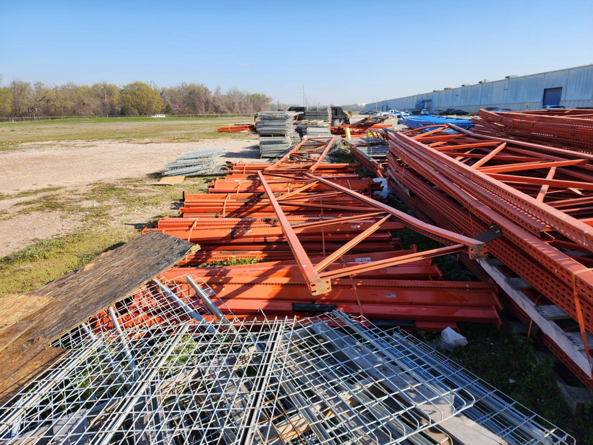 Assorted Pallet Racks Approx. (35) Uprights, Range: Up To 22'H x 48"; Approx. (200+) Crossbeams, - Image 5 of 19