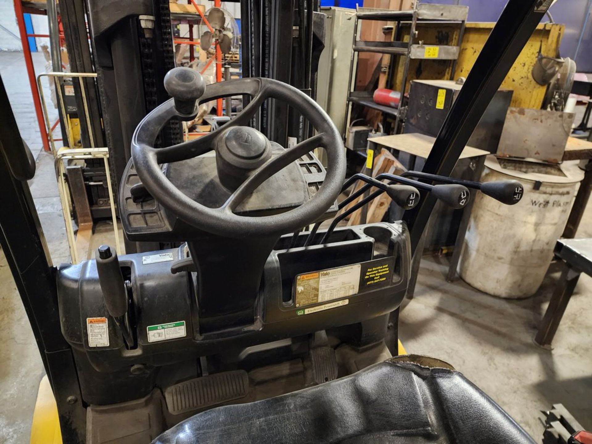 Yale GLC050VXNEAQ084 LP Forklift 4-Stage Mast, W/ Out Forks, 240" Max Lift Ht., 4400lb Cap. (Not - Image 8 of 11