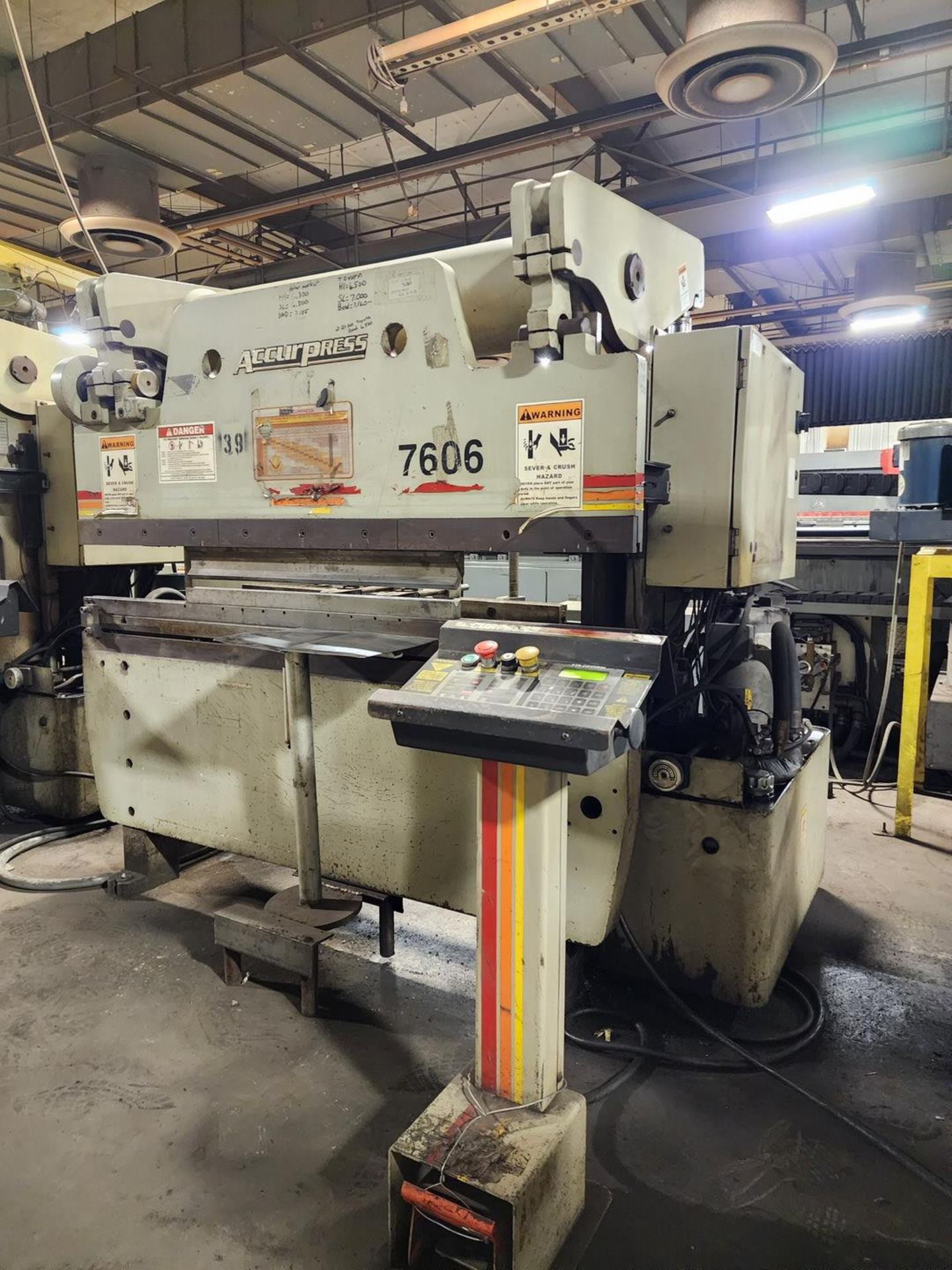 2001 Accupress 7606 60' Ton x 6' Press Brake w/ Backgauge & ETS Control - Image 3 of 9