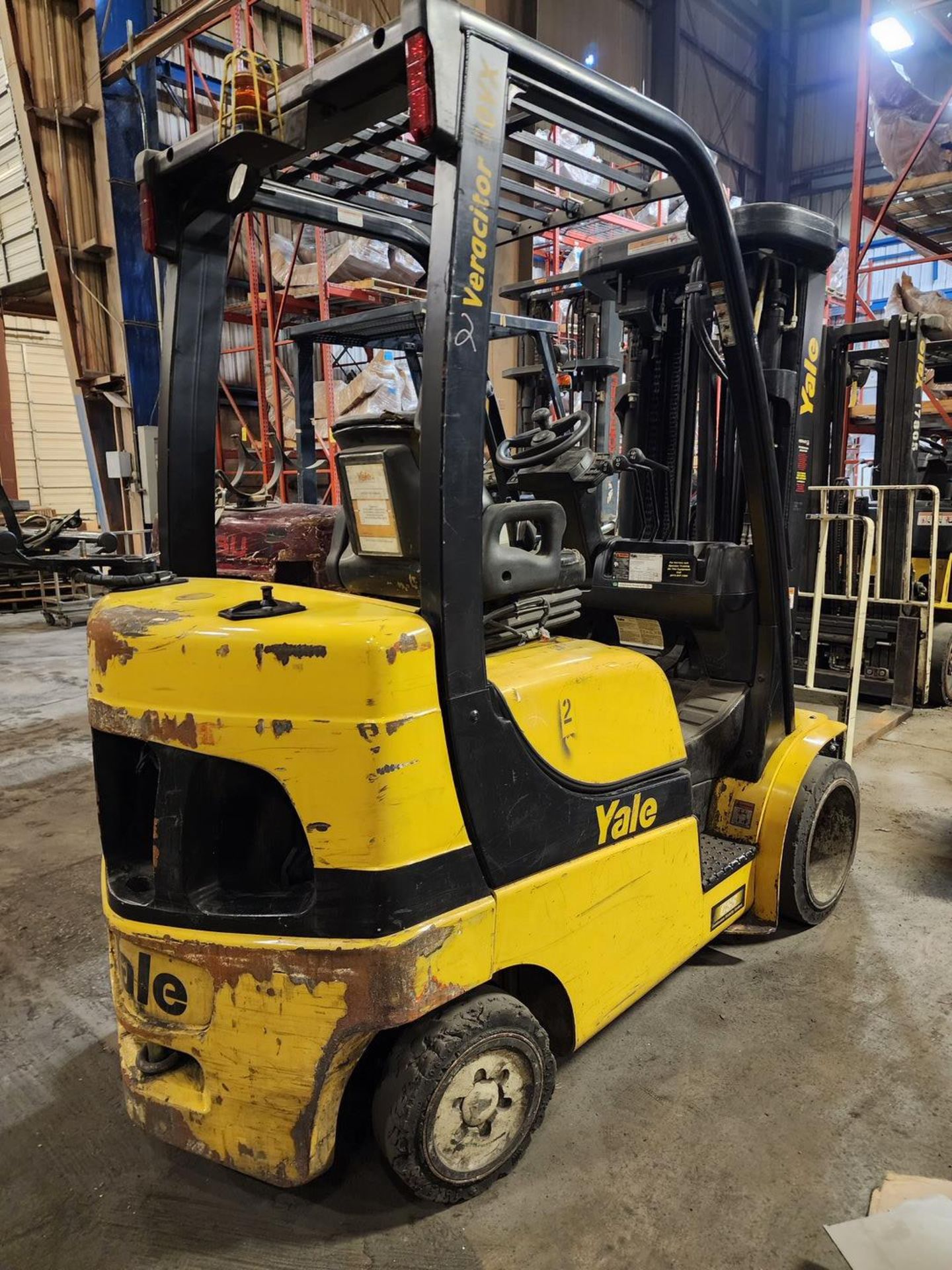 Yale GLC050VXNEAQ084 LP Forklift 4-Stage Mast, W/ Out Forks, 240" Max Lift Ht., 4400lb Cap. (Not - Image 4 of 11