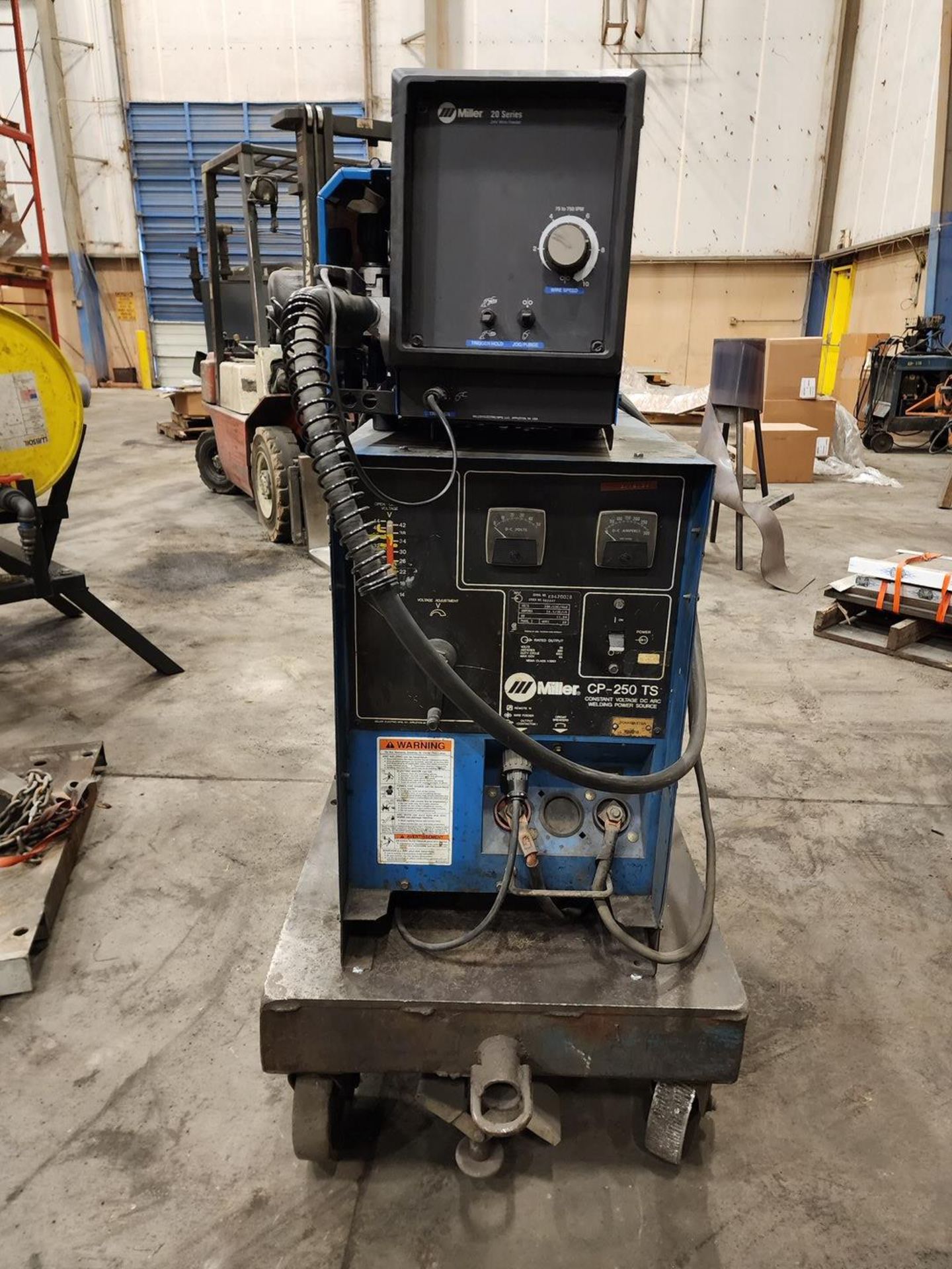 Miller CP250TS Mig Welder 200/230/460V, 34.9/26/15A, 11.24Kw, 3PH, 60HZ; W/ 20 Series ire Feeder