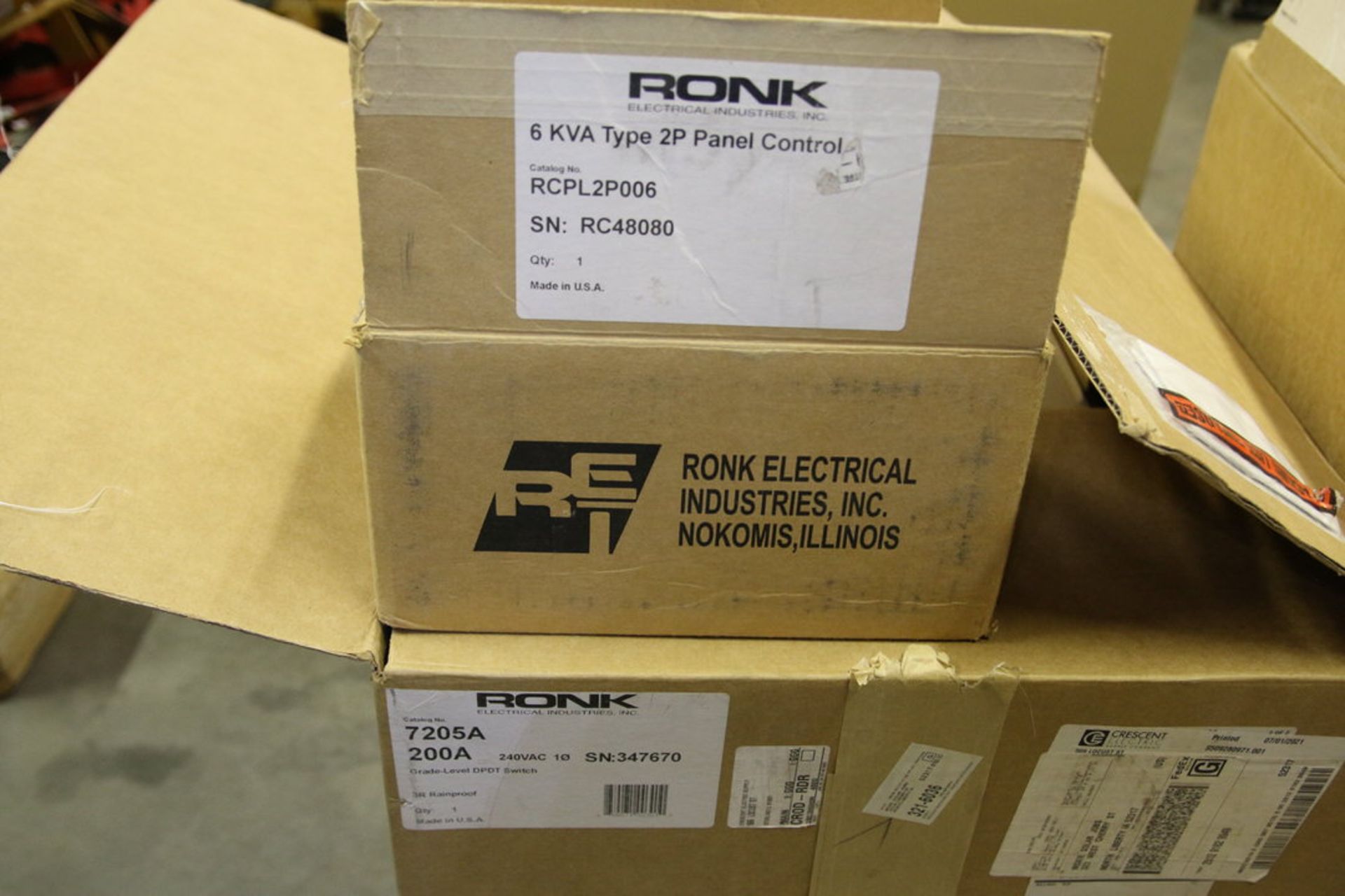 Pallet of (2) Ronk Roto-Con Mark II Transformers and (2) Switch Boxes - Image 2 of 4