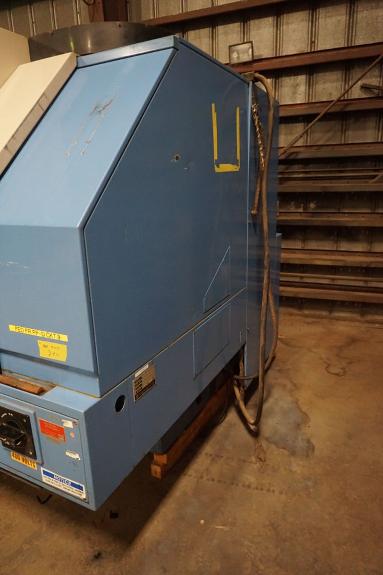 MAZAK QUICK TURN 35 CNC LATHE, 10" CHUCK, 24 POSITION TURRENT, MAZATROL CAM T-2 CTRL, DOM: 2011 - Image 9 of 16