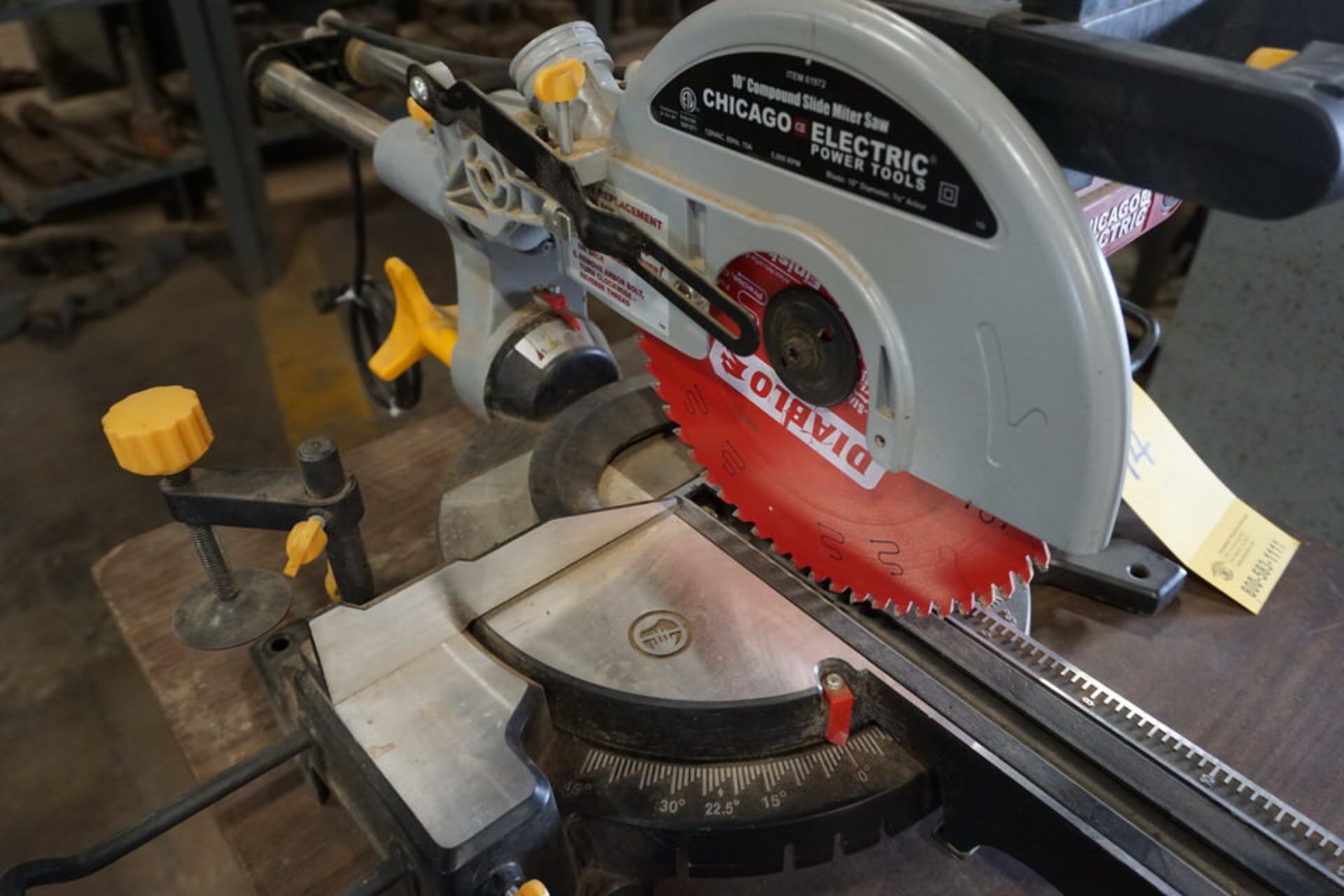 CHICAGO ELECTRIC 10" COMPOUND MITRE SAW - Image 2 of 2