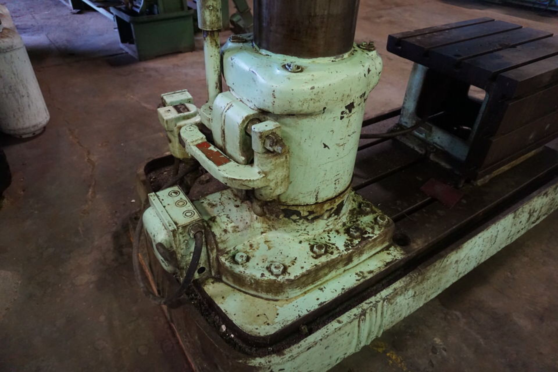 CINCINNATI BICKFORD RADIAL ARM DRILL, 36" ARM, 10" COLUMN - Image 8 of 10