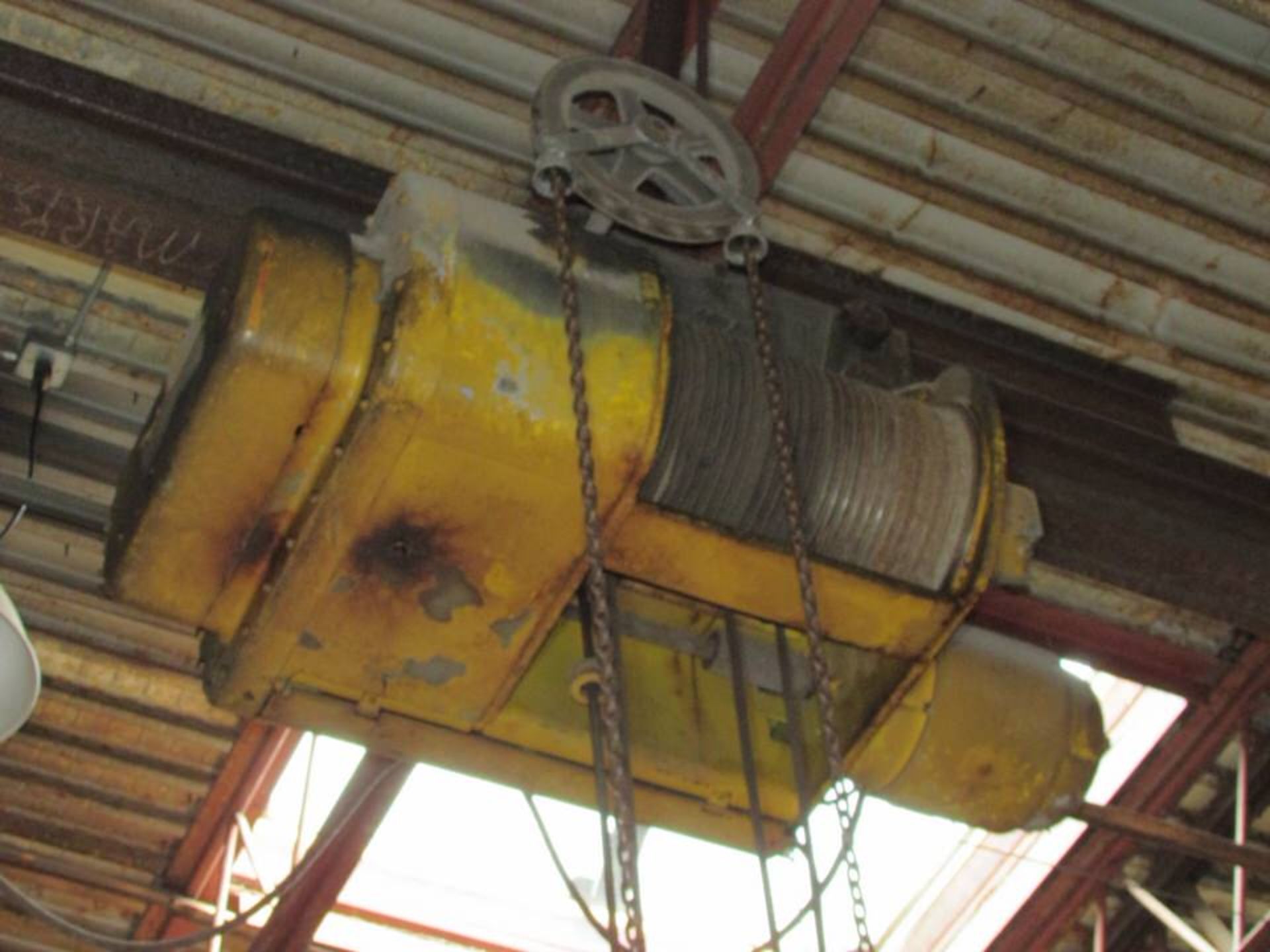 Load Lifter 8-Ton Electric Braided Cable Hoist; with Manual Trolley and 2-Button Control Pendant ( - Image 2 of 5
