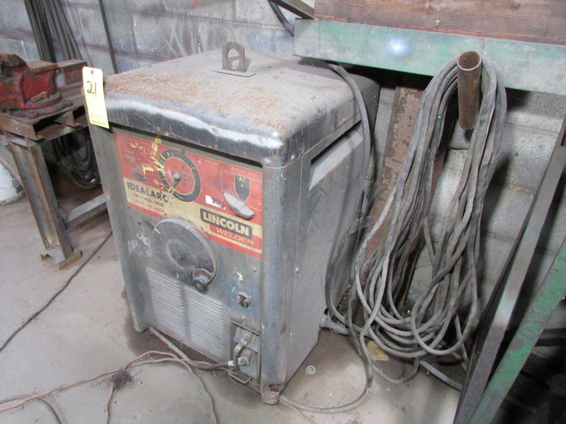 Lincoln Electric Idealarc 400-400 AC/DC Arc Welding Power Source, 400A 40V 60% Duty Cycle 76 Max OCV - Image 5 of 6