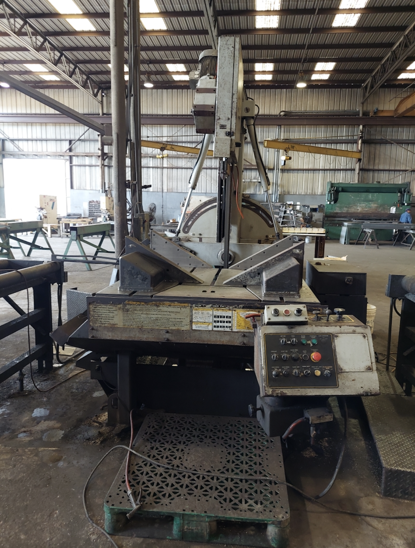 Hyd-Mech 32" V-25 Laser Band Saw - Image 3 of 8