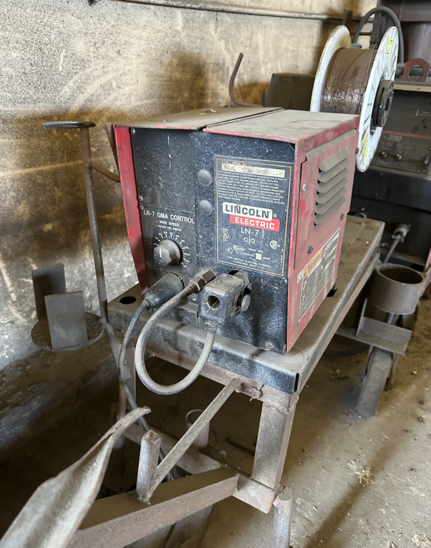 Lincoln CV 300 Welder Lincln CV 300 Wire Feed - Image 2 of 2