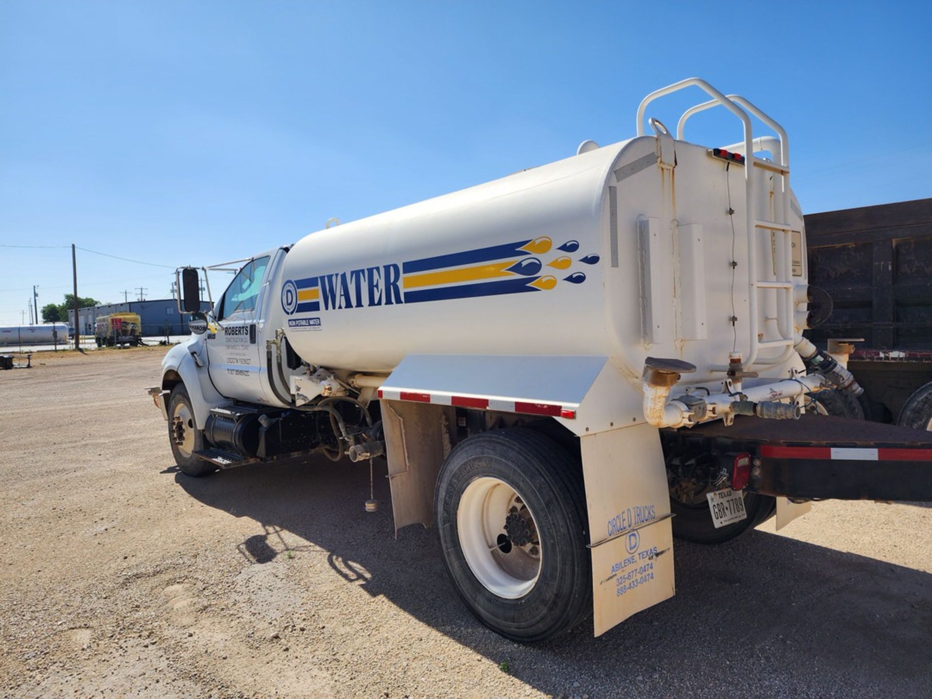 2012 Ford F-750 XL Super Duty Water Truck (Diesel) Mileage: 7,999 ; Vin: 3FRW7FL8CV442414; TX Plate: - Image 6 of 27